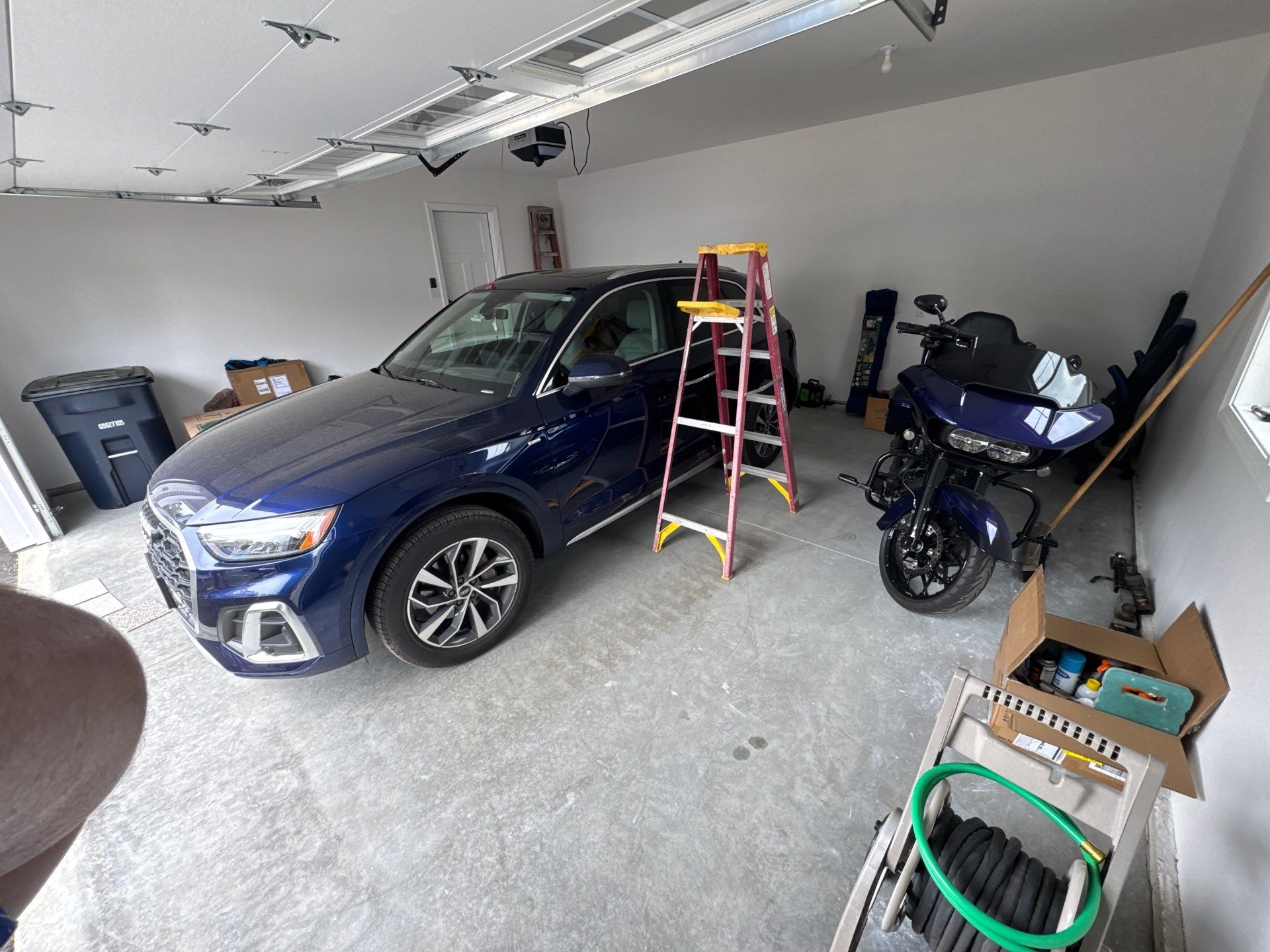 Garage in Nashua, NH 03064 by Symphony Concrete Coatings
