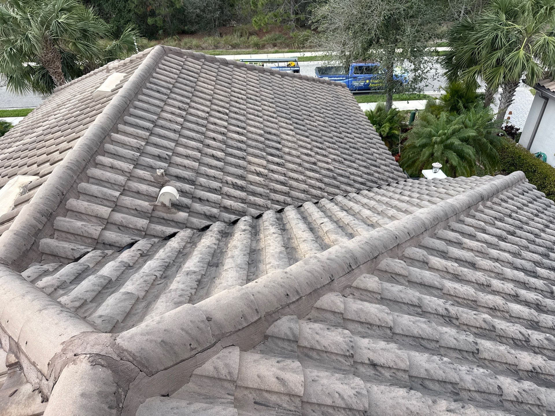 Tile Roof & Pool Deck Cleaning in Artisan Lakes Esplanade, Palmetto, FL – Sunshine AquaWash by Sunshine AquaWash