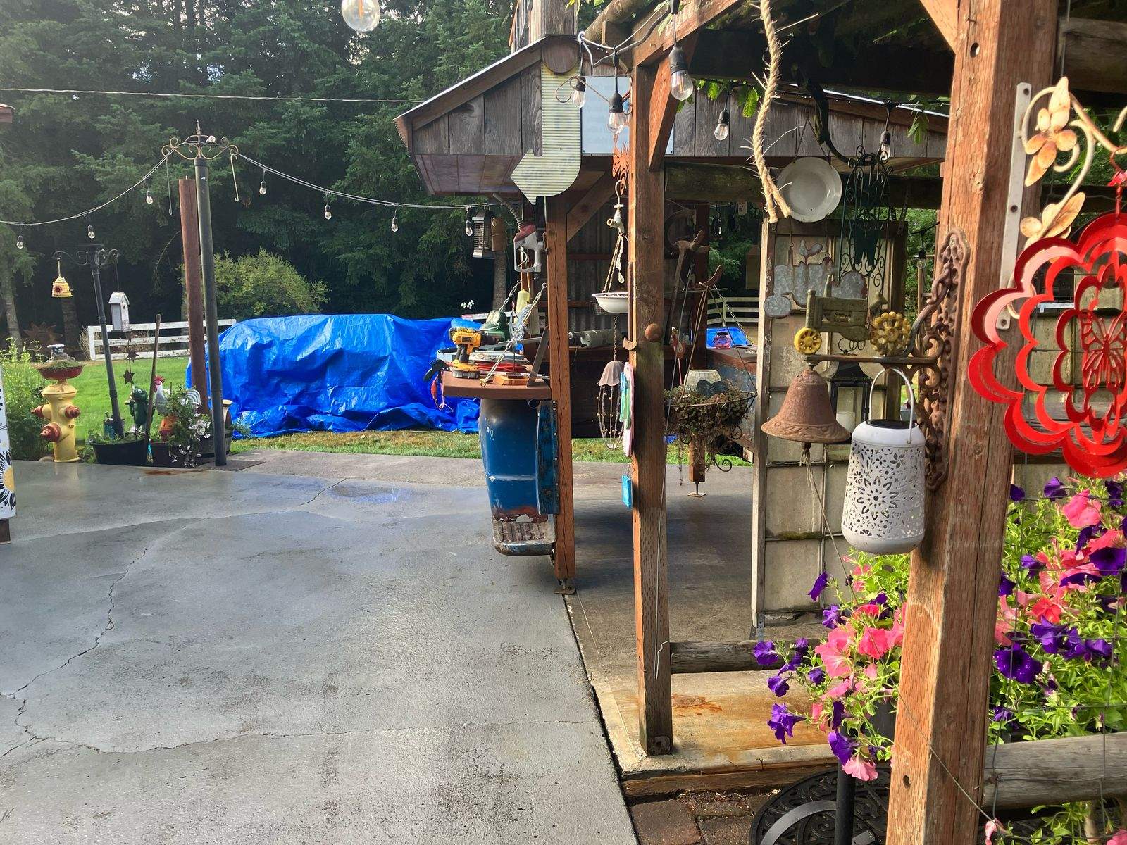 Vuba Back Patio by Concrete Coating Experts Inc.