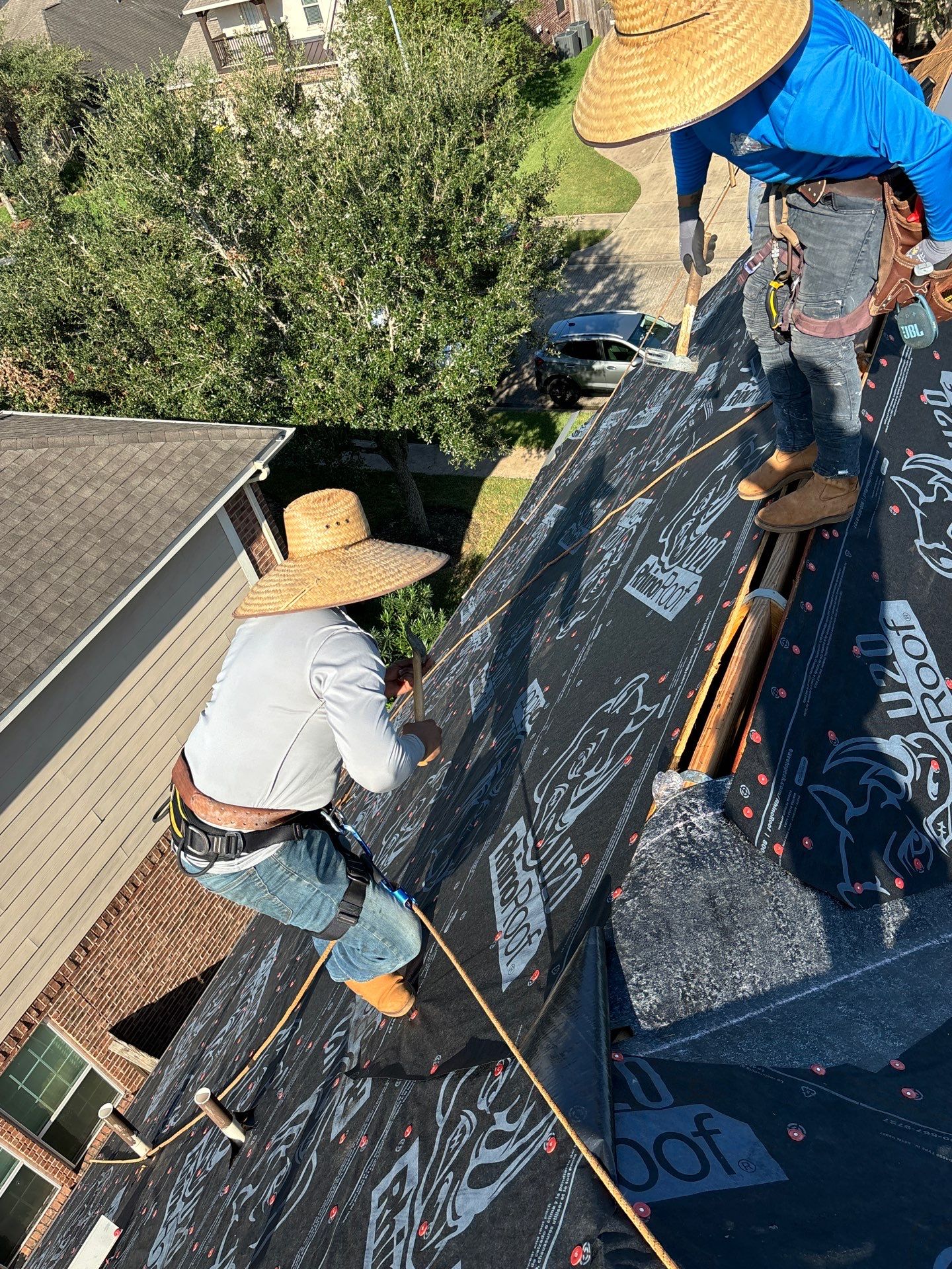 Residential Roofing Installation using Owen's Corning Duration (Lifetime) Shingles by Roof Repair Company