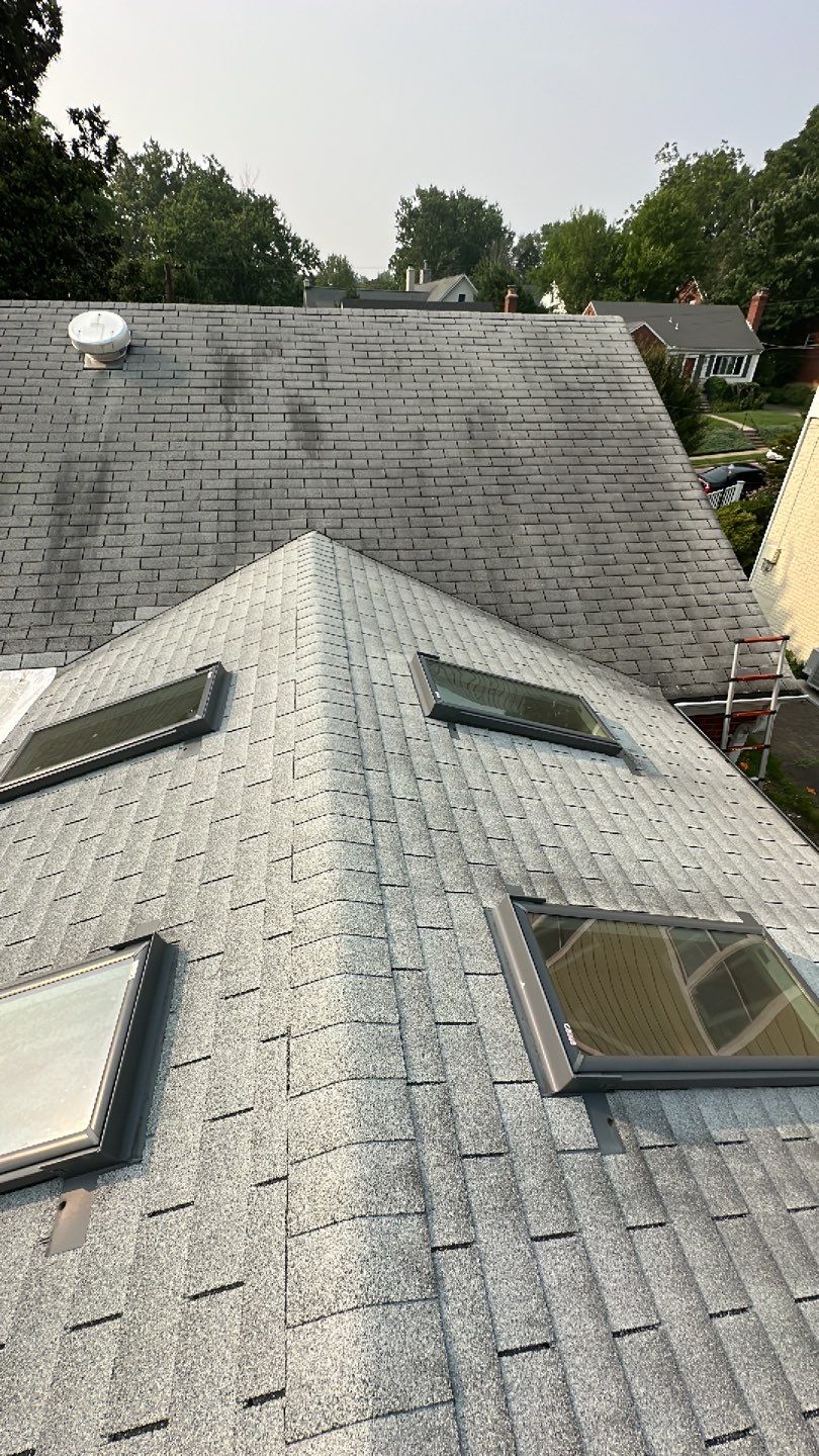 Arlington: CertainTeed Landmark Designer Shingles in Colonial Slate by RM Banning, Inc.