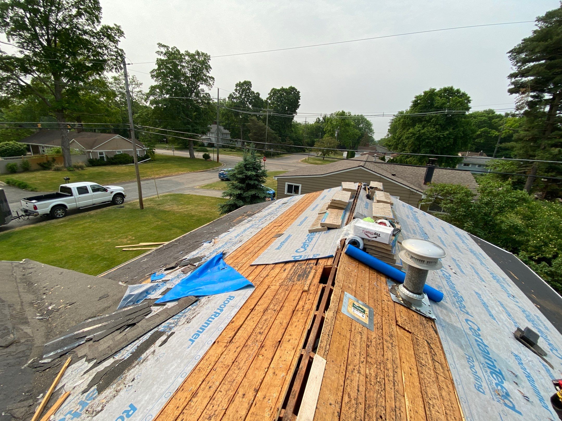 Roof Replacement using CertainTeed Landmark by 180 Contractors