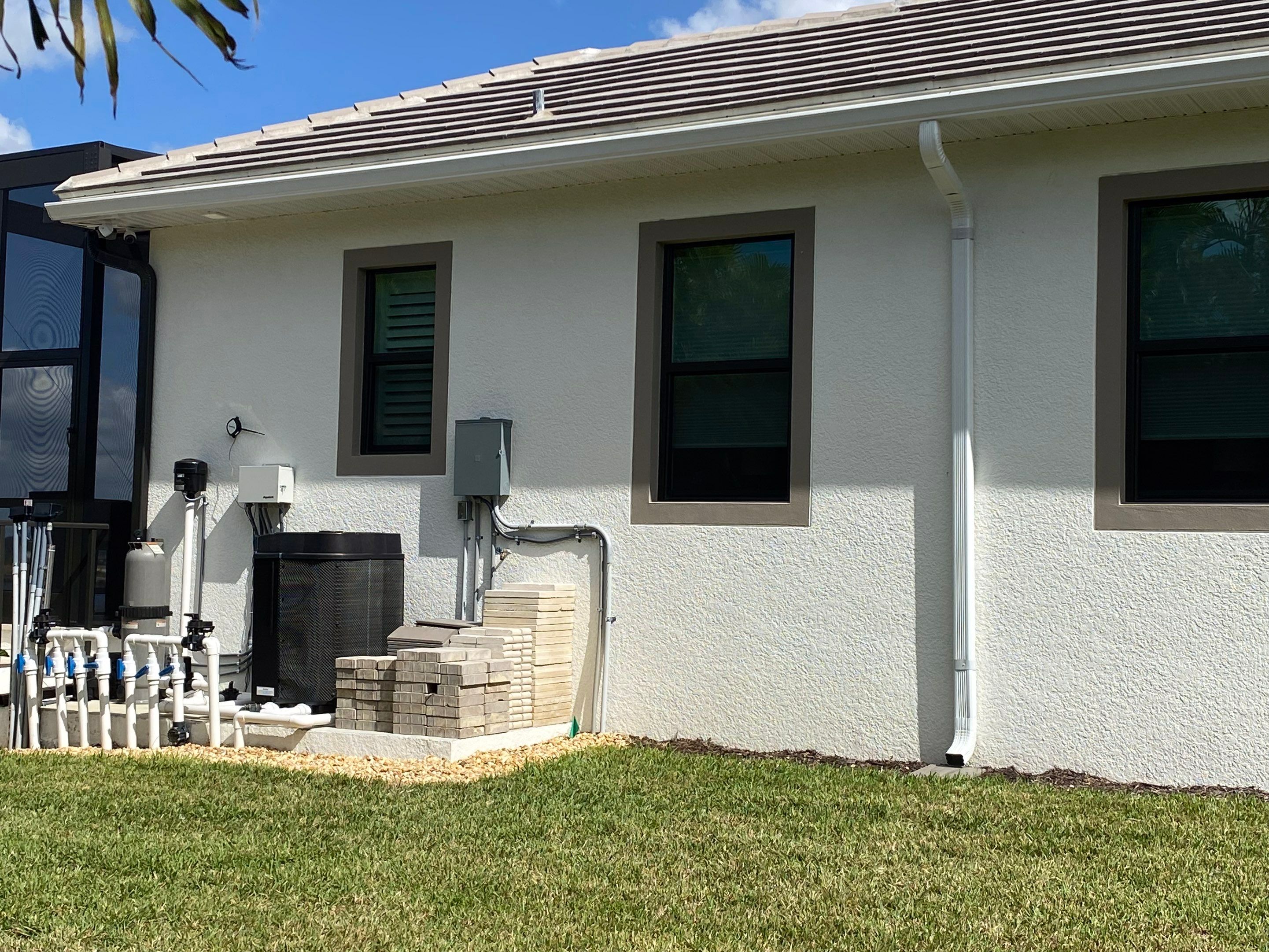 Seamless Aluminum Gutter Installation using 6 Inch Seamless Gutters in Cape Coral FL by Gutter Professors