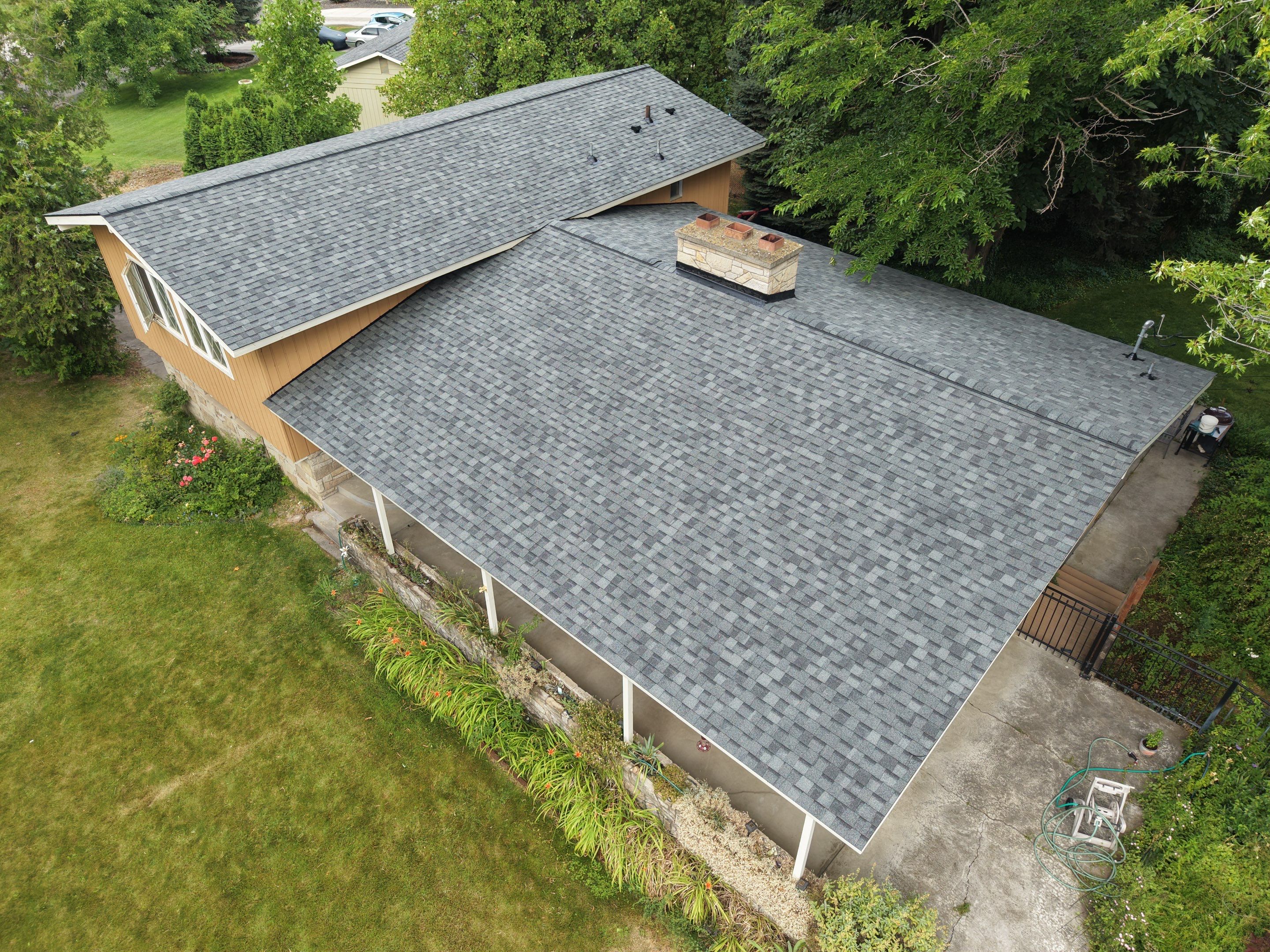 Richland Residential Roof Replacement Featuring Architectural Asphalt Shingles Harris Ave Richland, WA 99354 The Denali System - Certainteed Landmark® Shingle - Granite Gray by Alpine Roofing