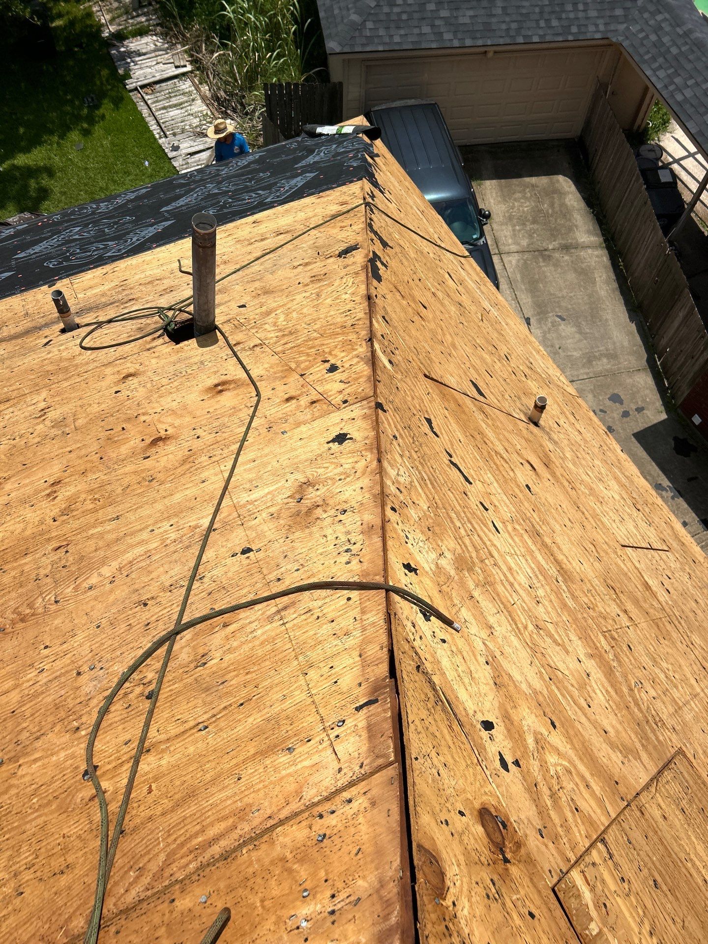 Residential Roofing Installation using Owen's Corning Duration (Lifetime) Shingles by Roof Repair Company