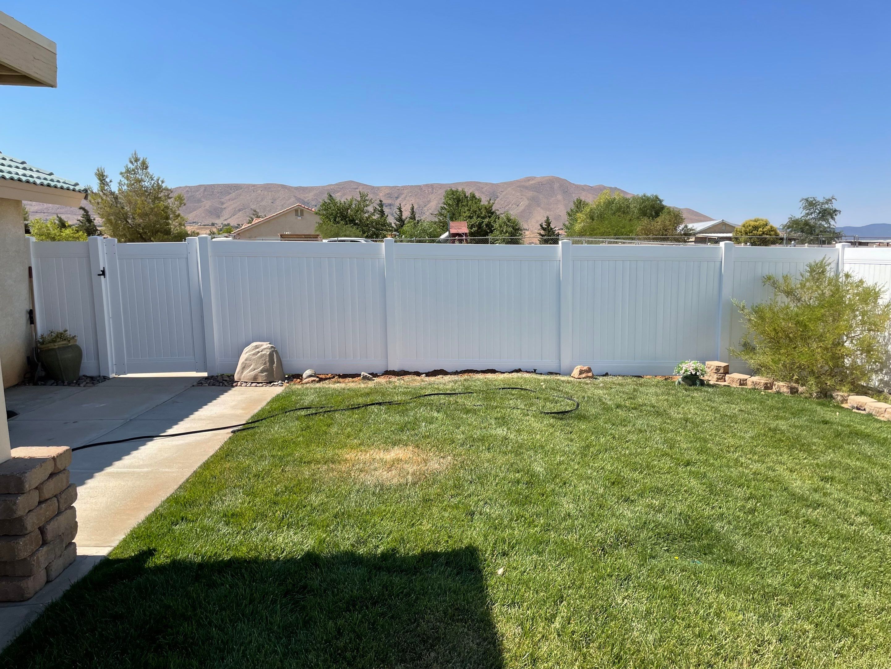 Fence Installation using Vinyl by Fence Guys Inc. 