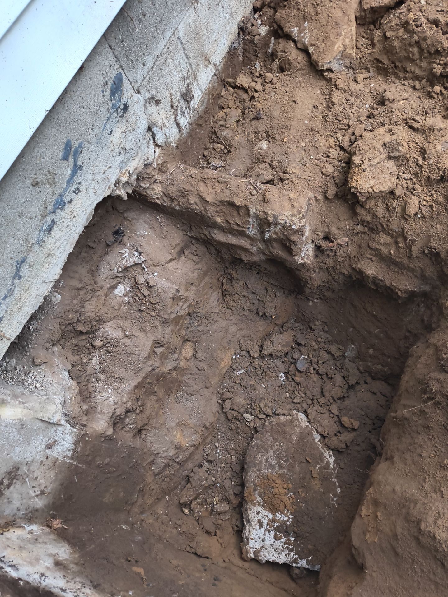 Crawl Space Interior/Exterior Waterproofing by Toledo Basement Repair 