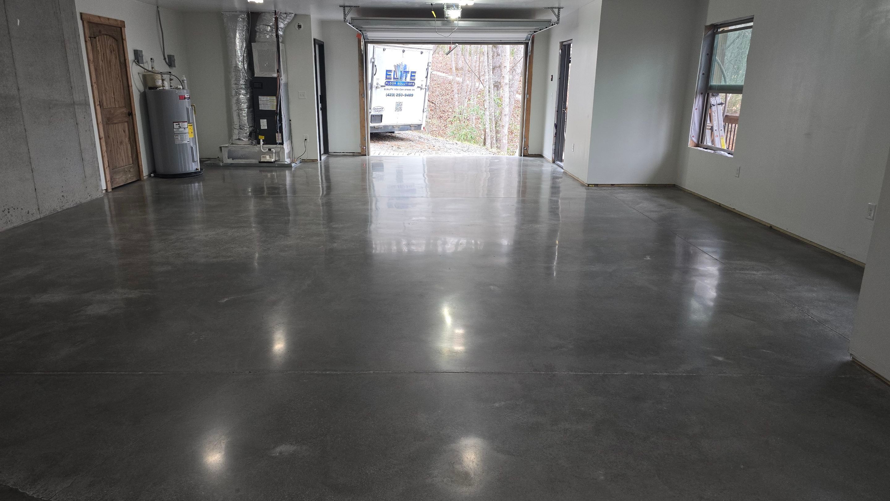 Polished Garage Floor  by Elite Floor Solutions