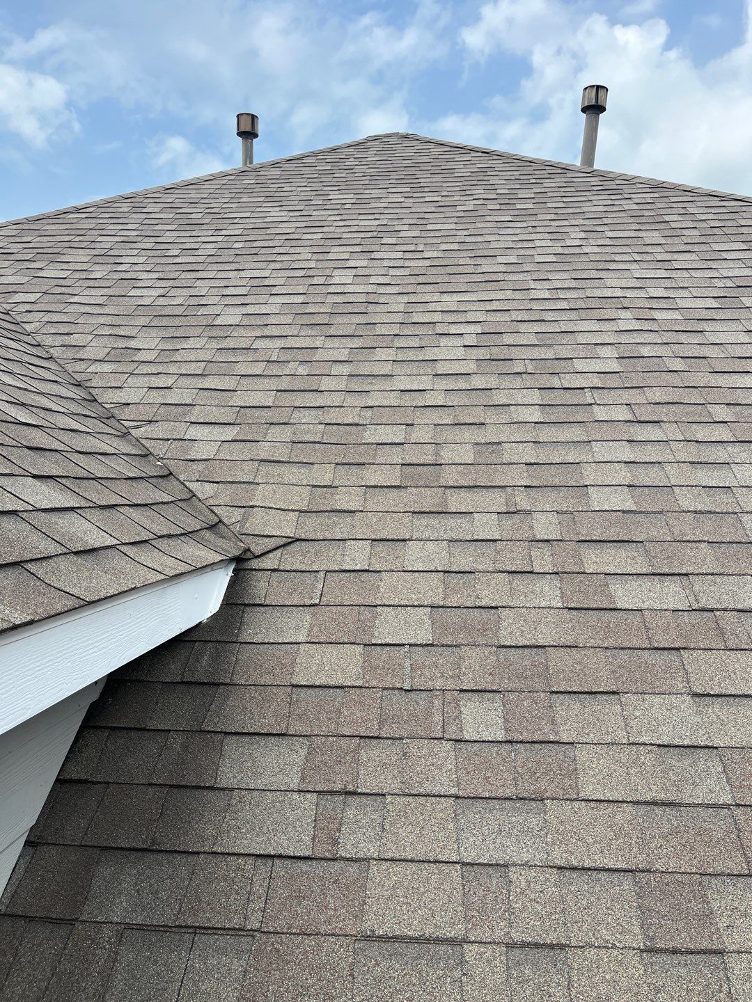 Roof replacement in Denton, Tx  by Elite Roofing LLC