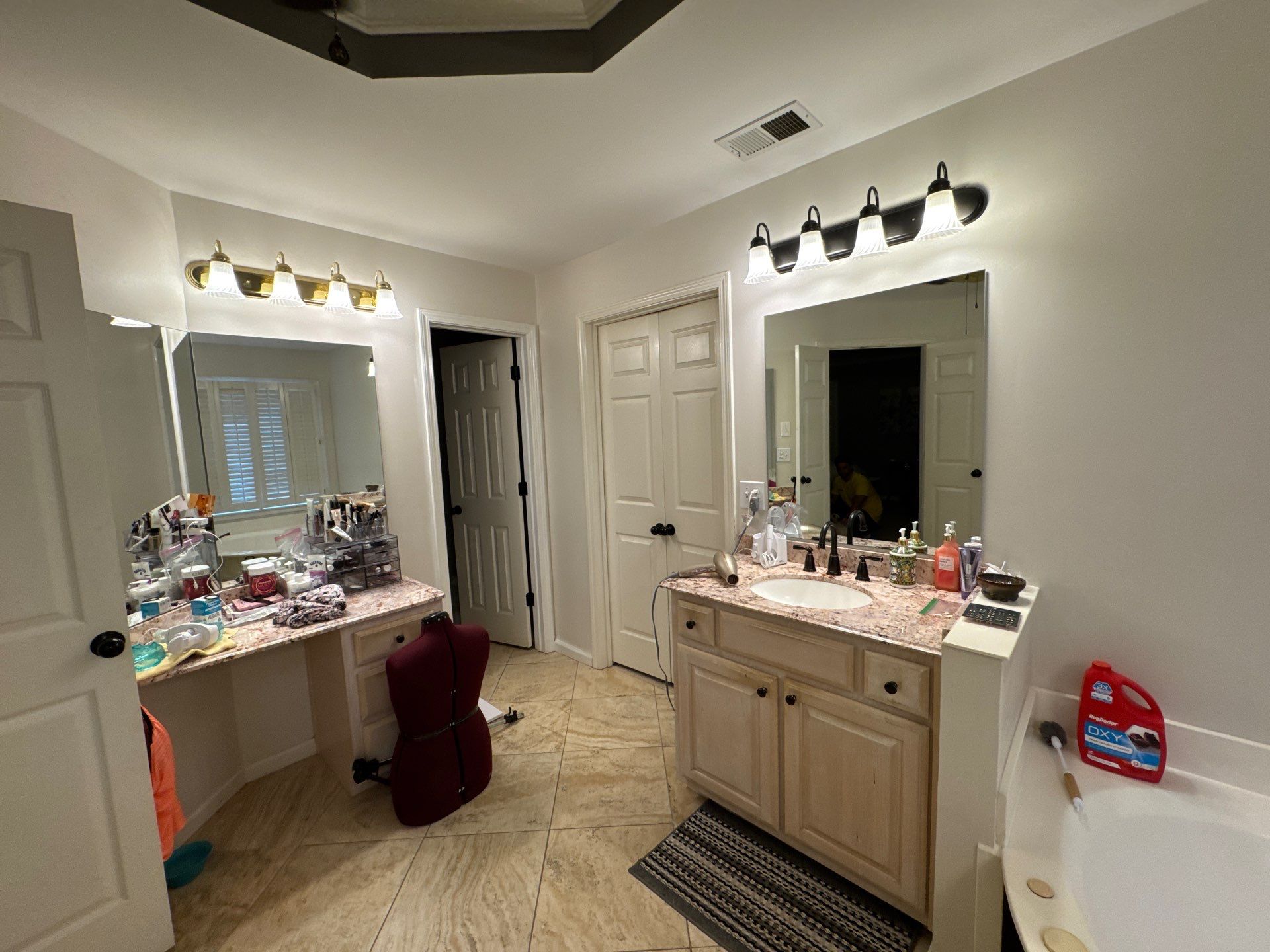 Master bathroom renovation by Prudencio