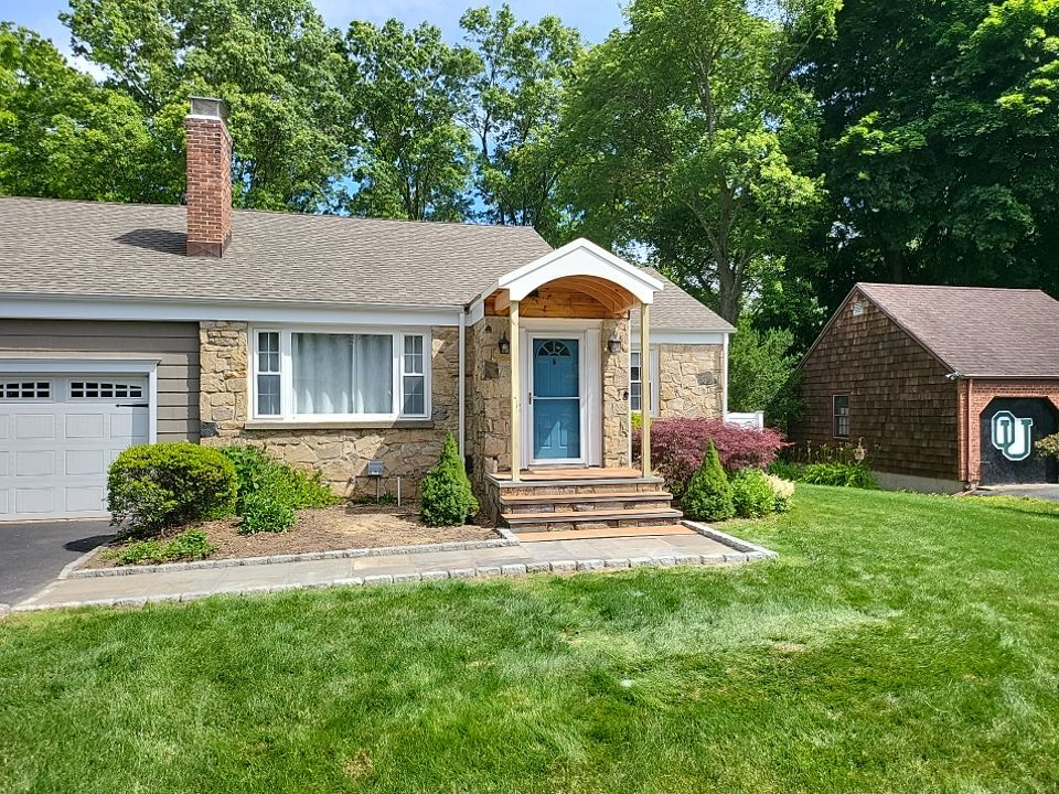 Azek Installation and rails  by A Plus Exterior