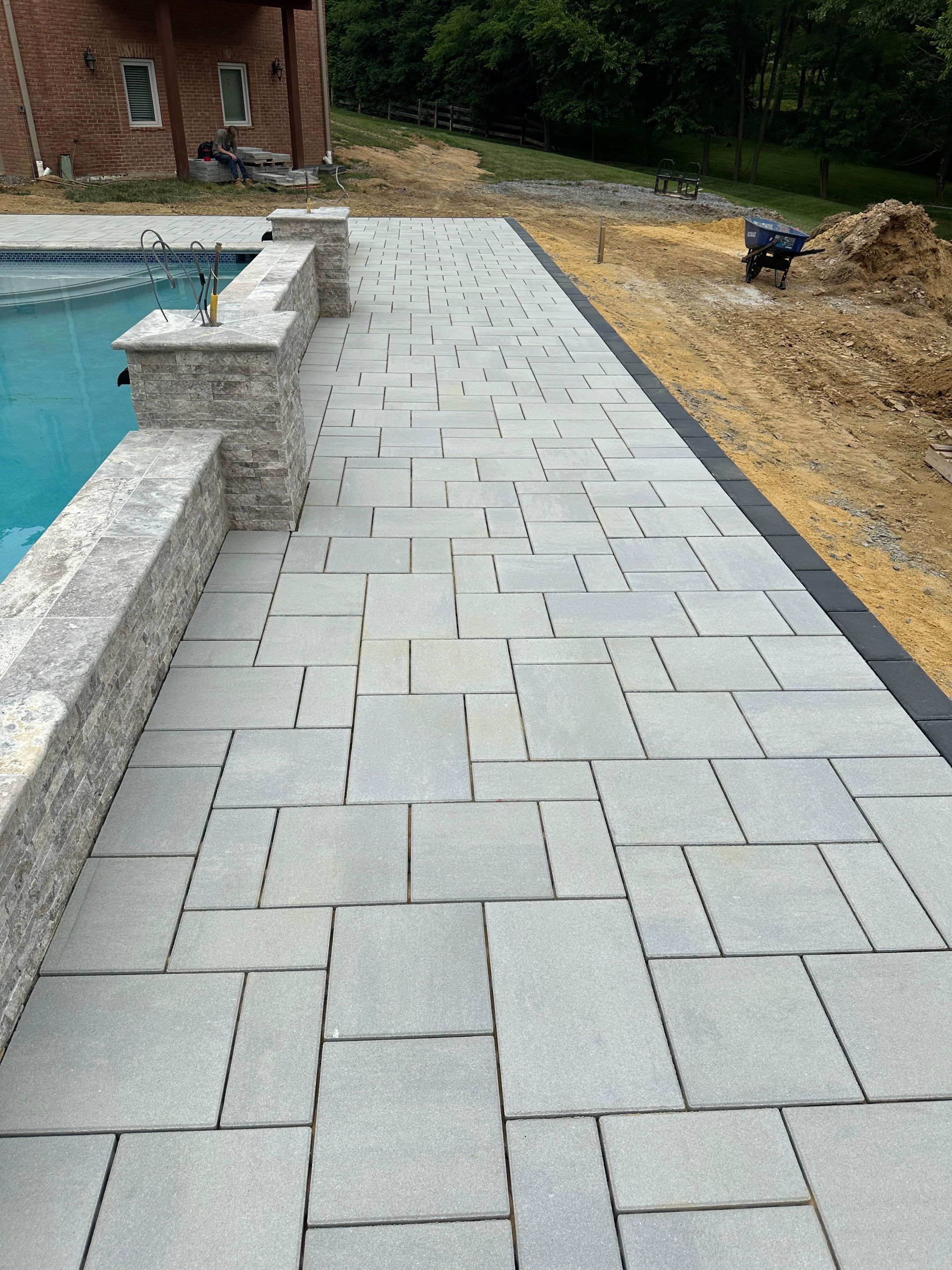 Gunite Pool w/ Spa and Water Features  by Elysium Pools