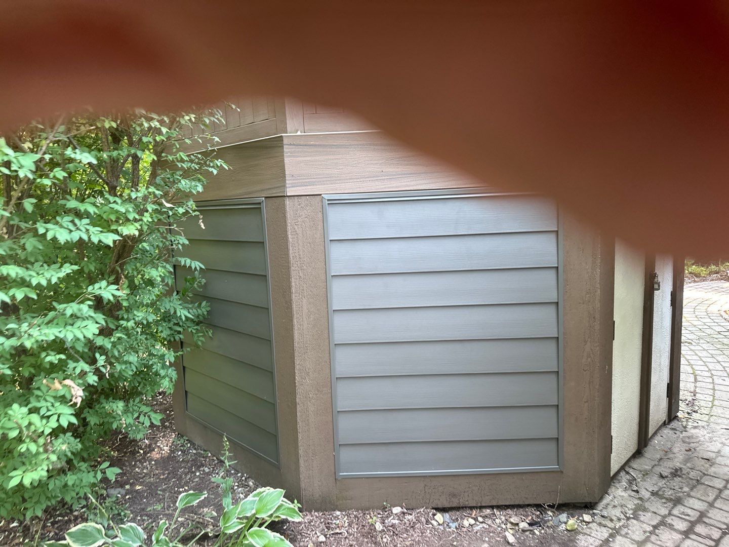 Roof Replacement using Owens Corning Peppercorn and Siding Replacement using Ascend Charcoal Smoke by 180 Contractors