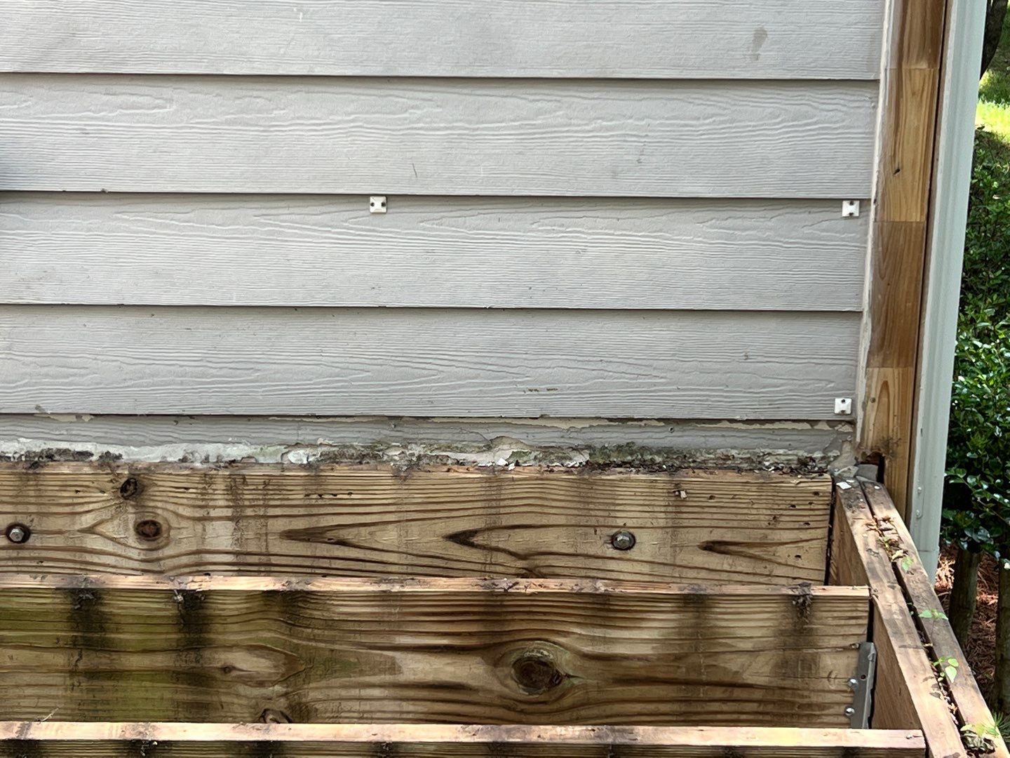 South Trace - Deck Installation  by Pillar and Pine