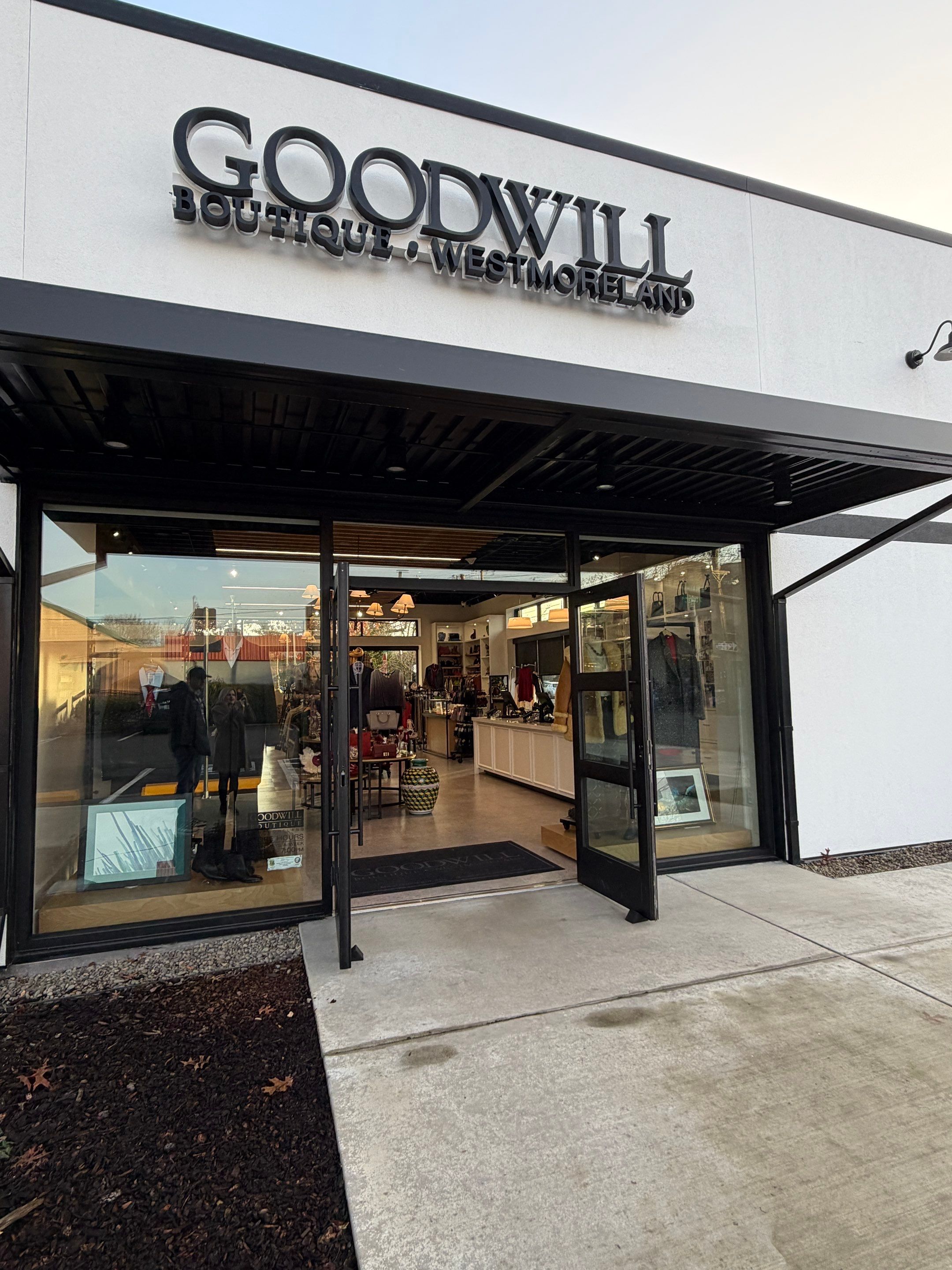 Boutique Goodwill – Westmoreland neighborhood, Portland by Budget Blinds Central Portland