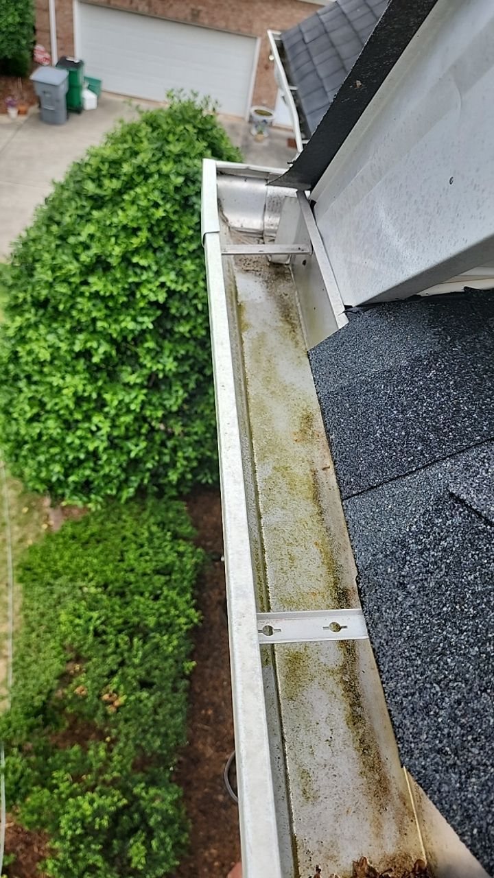 House Wash using cleaner by Power Wash Masters LLC