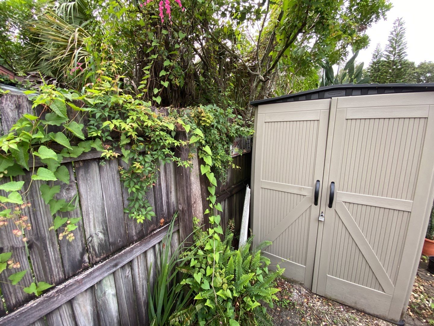 Bradenton, FL 6ft. Tall White Vinyl Privacy Fence  by Asap fence and gates, LLC