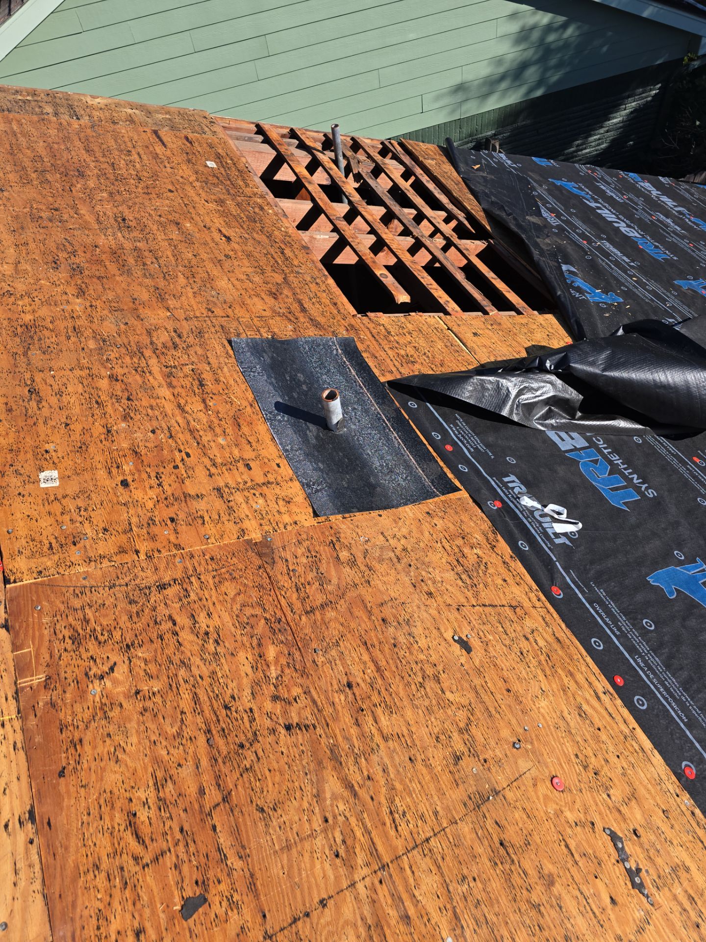 Roof Replacement Houston by Roof Repair Company