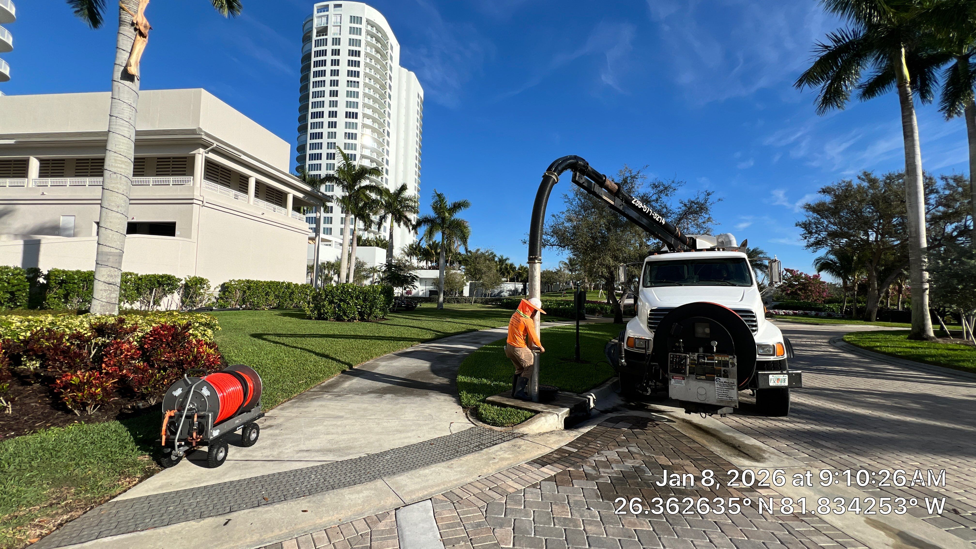 Bonita Bay Condo Stormwater System Maintenance with PRS by APS Power & Water