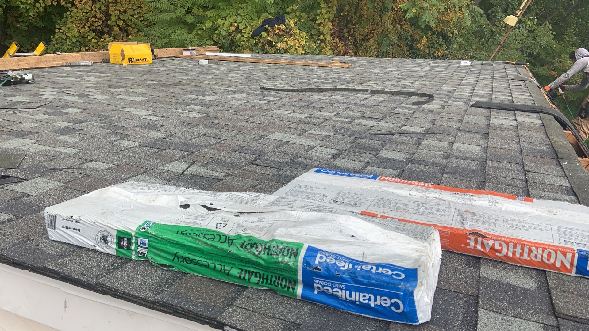 Roof Replacement using CertainTeed Landmark by 180 Contractors