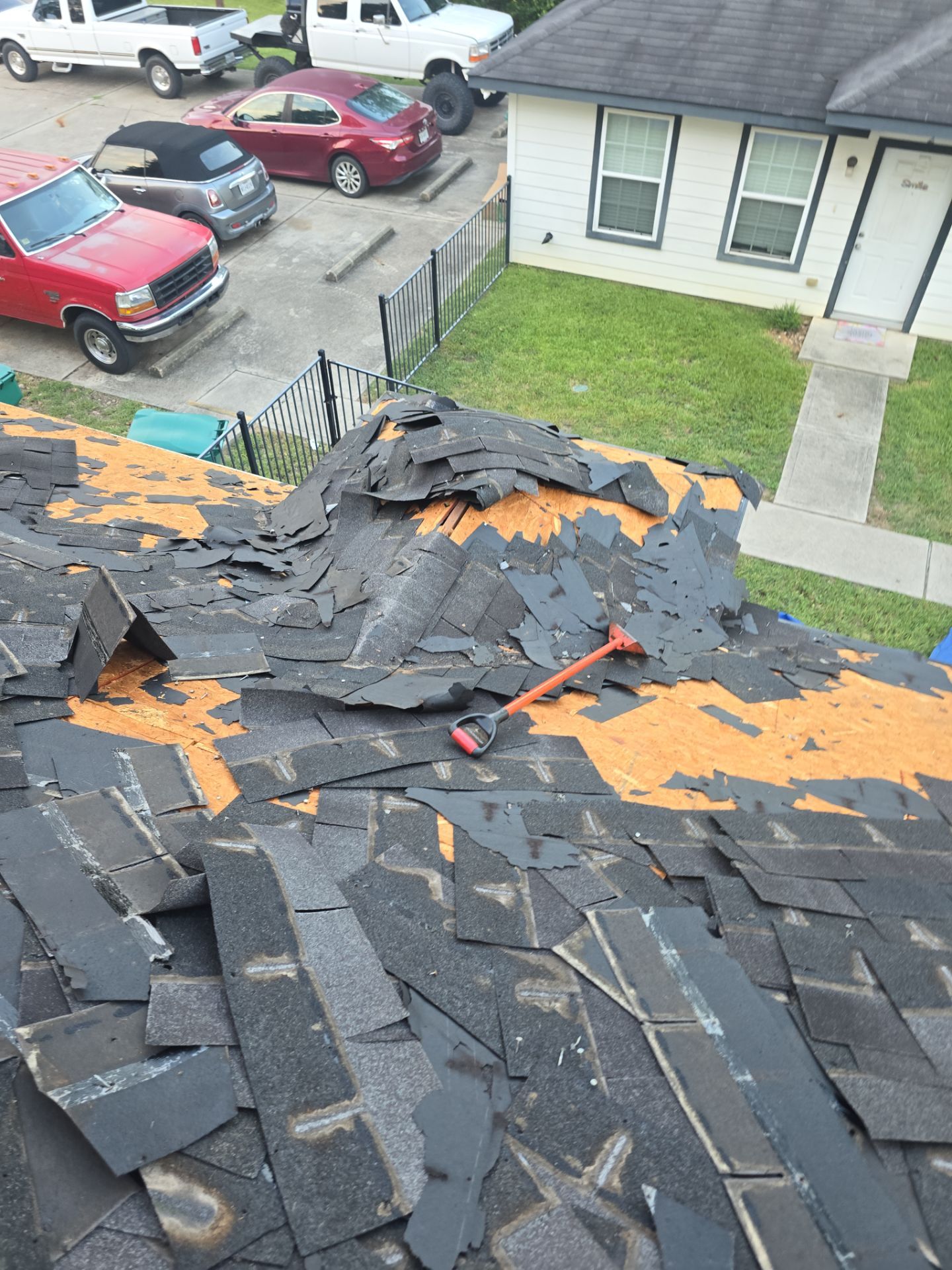 Roof Replacement Willis by Roof Repair Company
