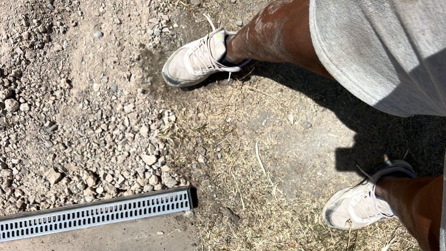 1000' Drive and Patio using Concrete by Clays Services Inc