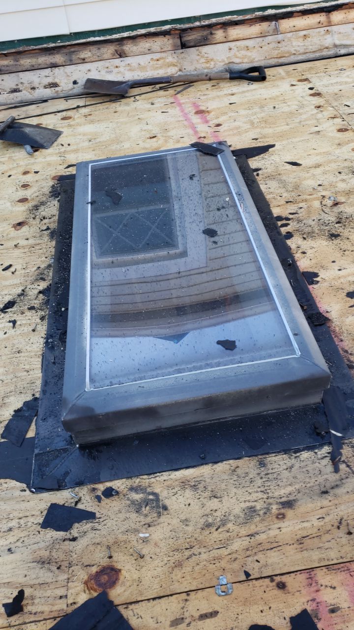 Alexandria Landmark Pro MD Resawn Shake/Flintlastic SA Project by RM Banning, Inc.