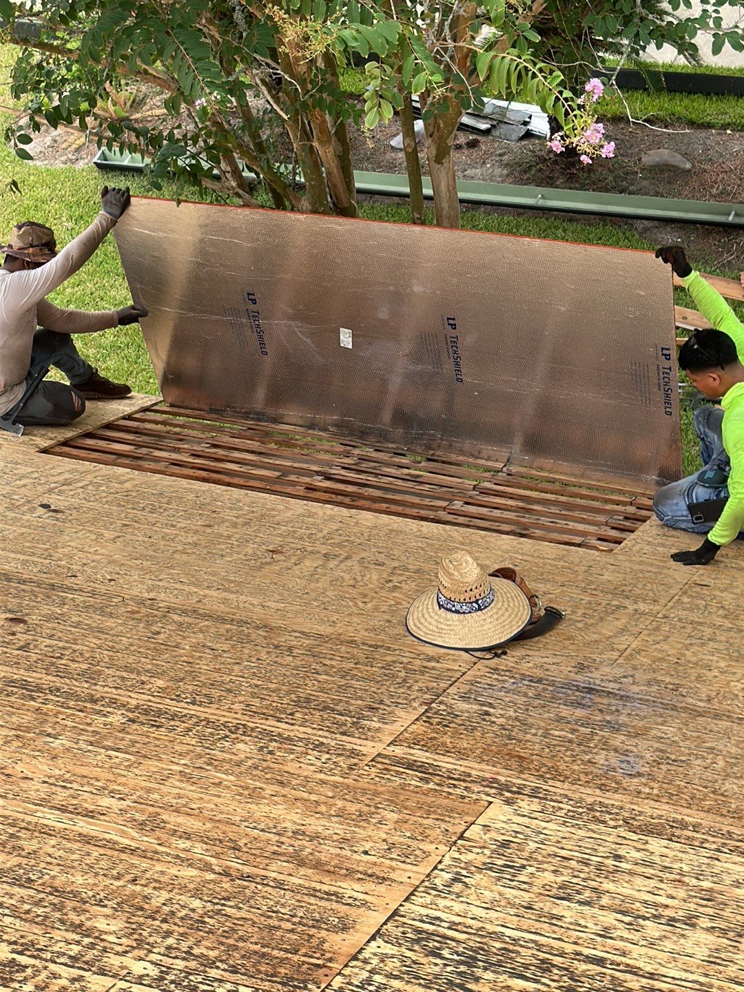 Residential Roofing Installation using Owen's Corning Duration (Lifetime) Shingles by Roof Repair Company