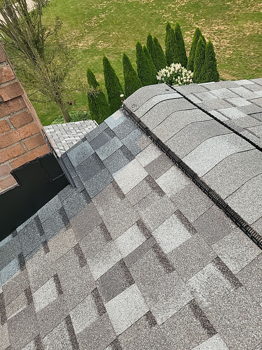 ATLAS PINNACLE COLOR: COASTAL GRANITE by Eagle Eye Roofing