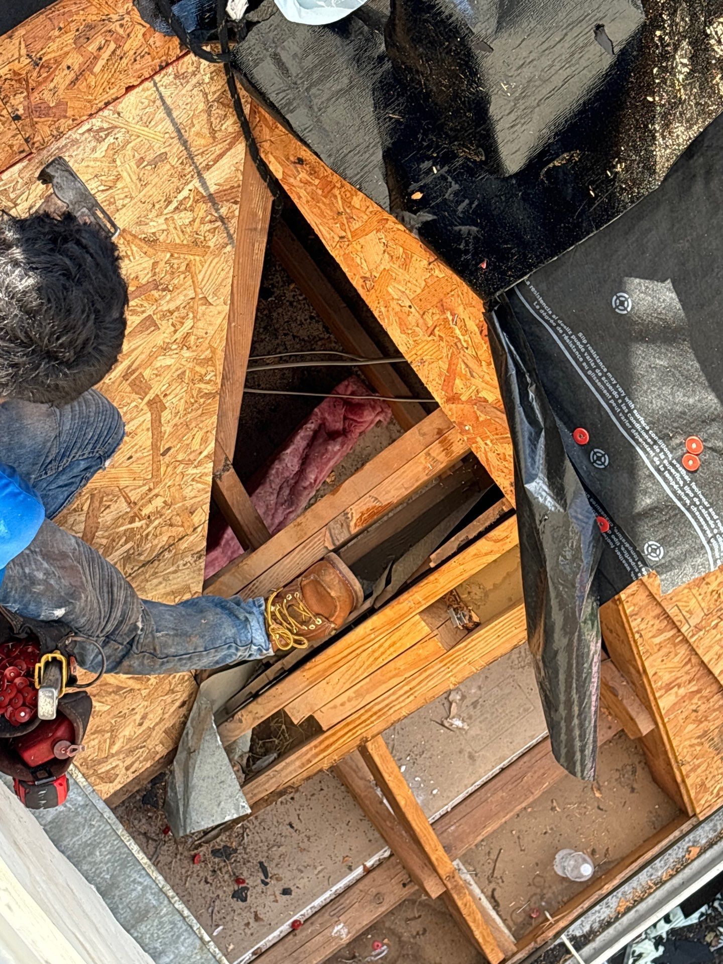 Residential Roofing Installation using Owen's Corning Duration (Lifetime) Shingles by Roof Repair Company