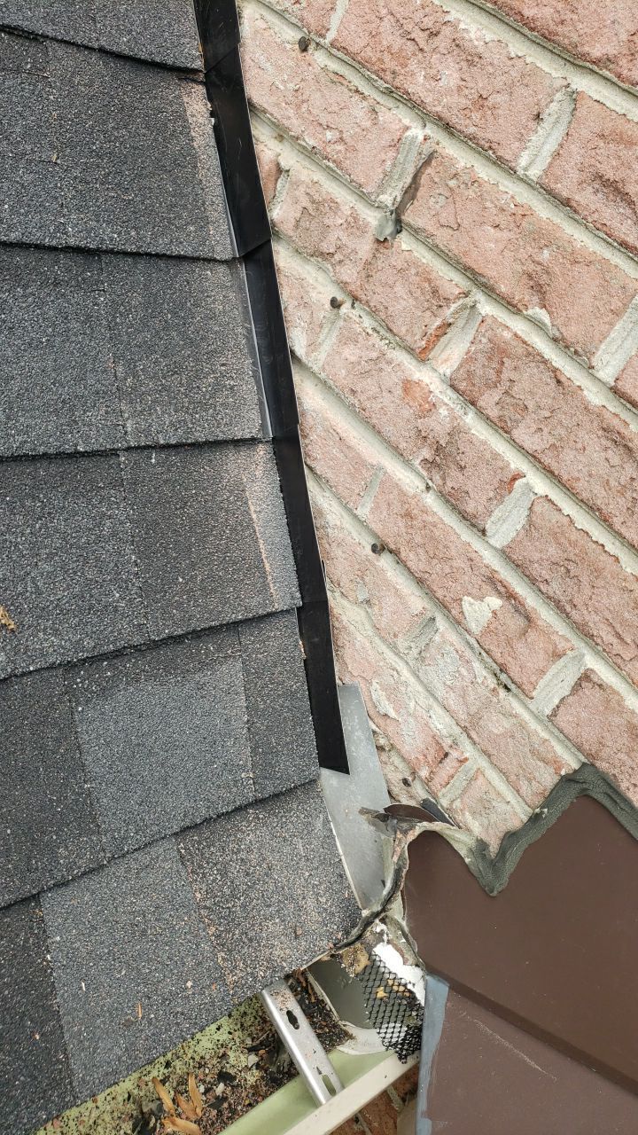 Great Falls: CertainTeed Landmark Pro Designer Shingles in Max Def Moire Black by RM Banning, Inc.