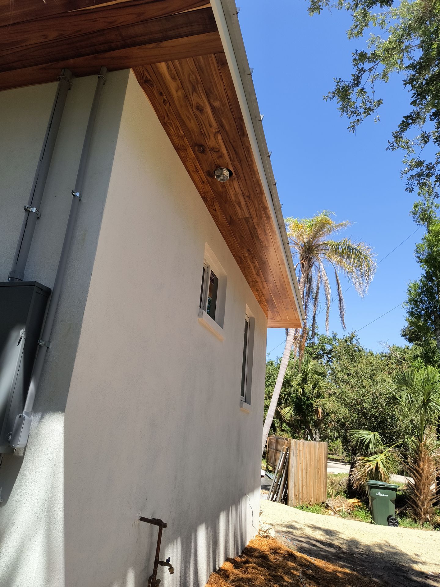 Half-Round Aluminum Gutters in Nokomis FL by Gutter Professors