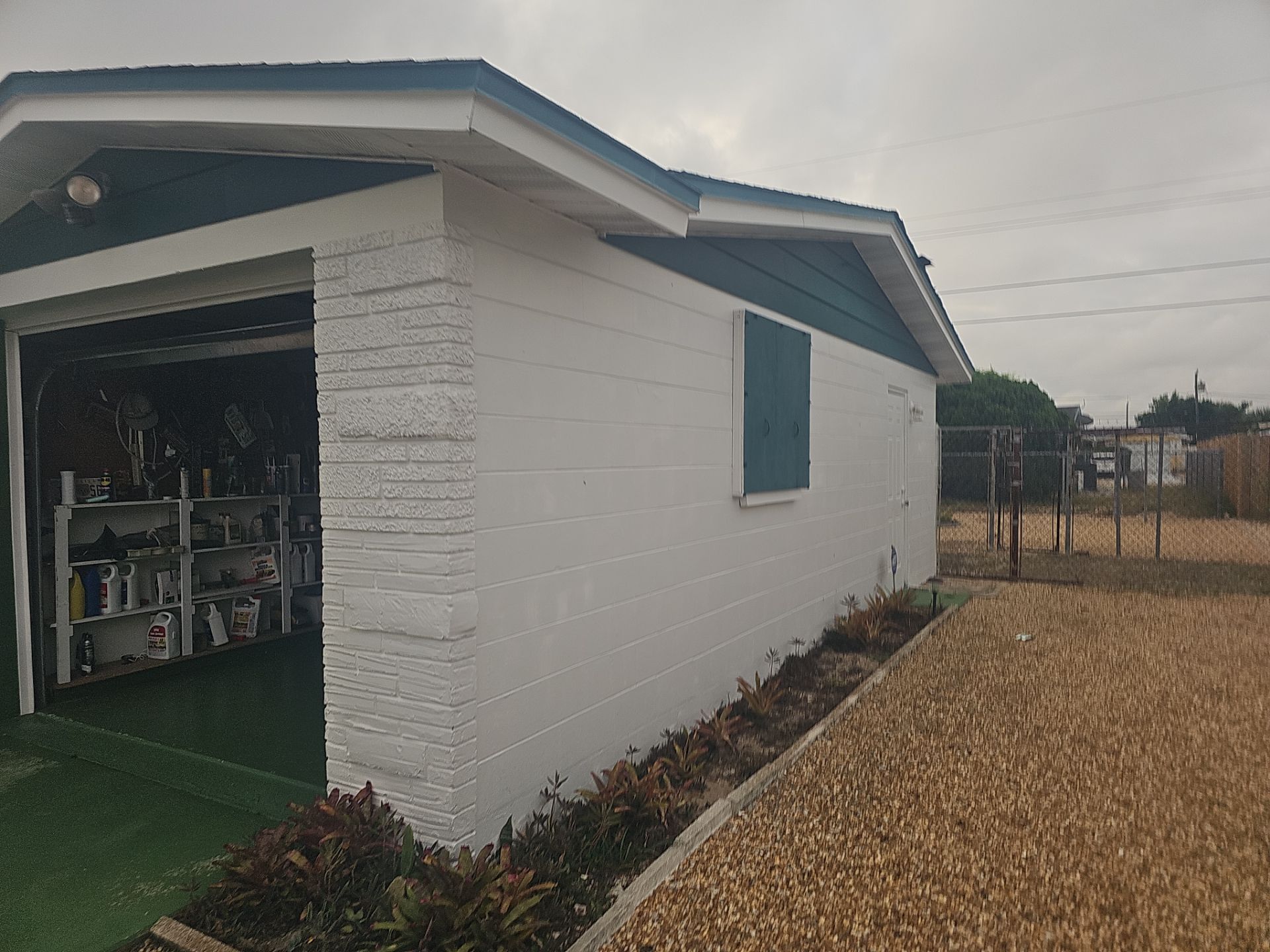 Project in Holiday 34690 by Mitchell Roofing Company LLC 