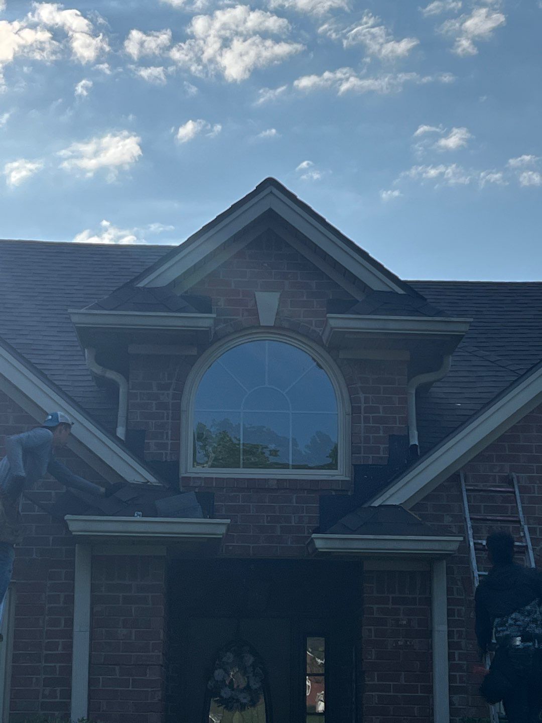 Residential Roofing Installation using Owens Corning Duration Shingles Roofing System by Undersun Roofing 
