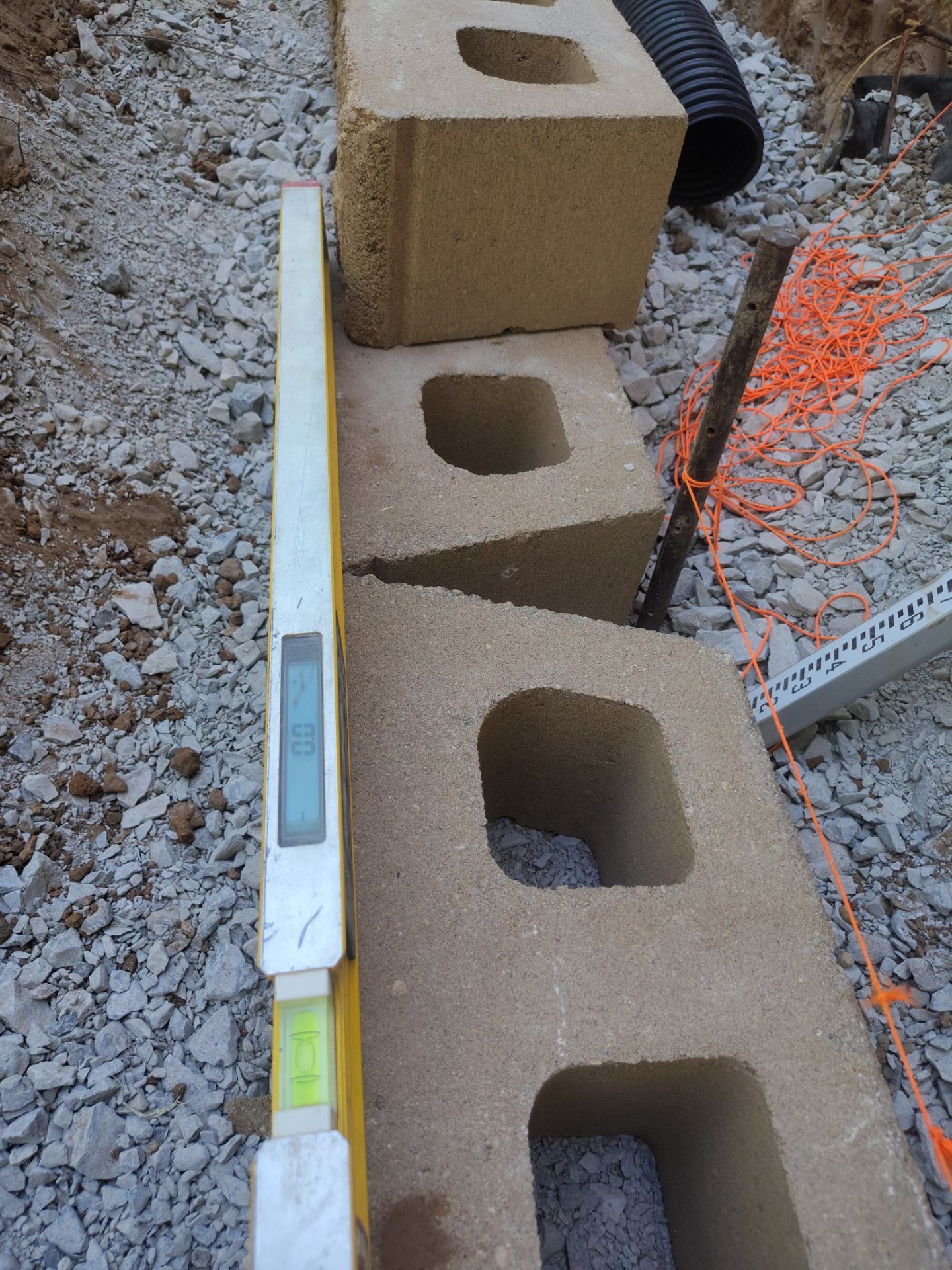 Retaining Wall by Clays Services Inc