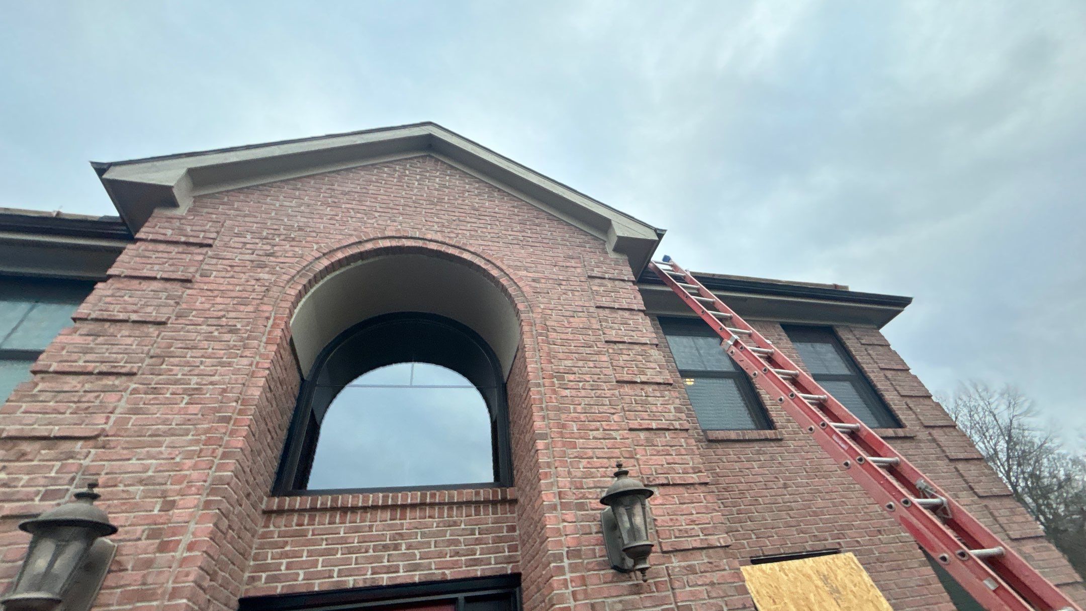 Roof Replacement using Owens Corning Onyx Black by 180 Contractors