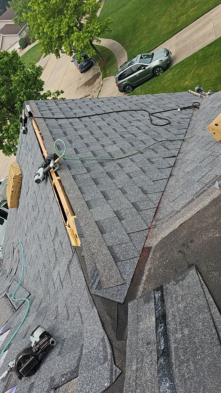 ATLAS PINNACLE COLOR PEWTER by Eagle Eye Roofing
