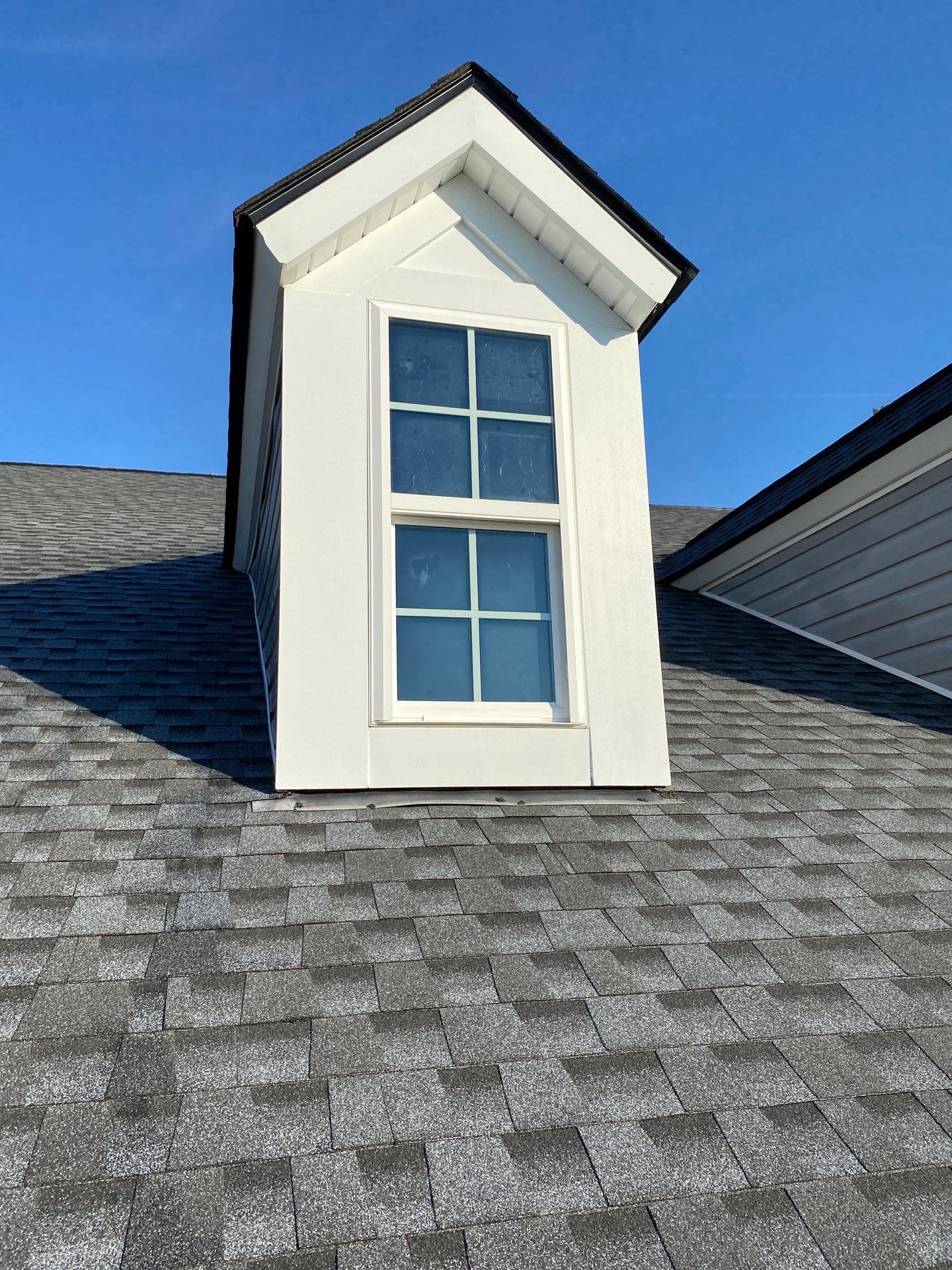 GAF HDZ- Pewter by Linta Roofing Inc