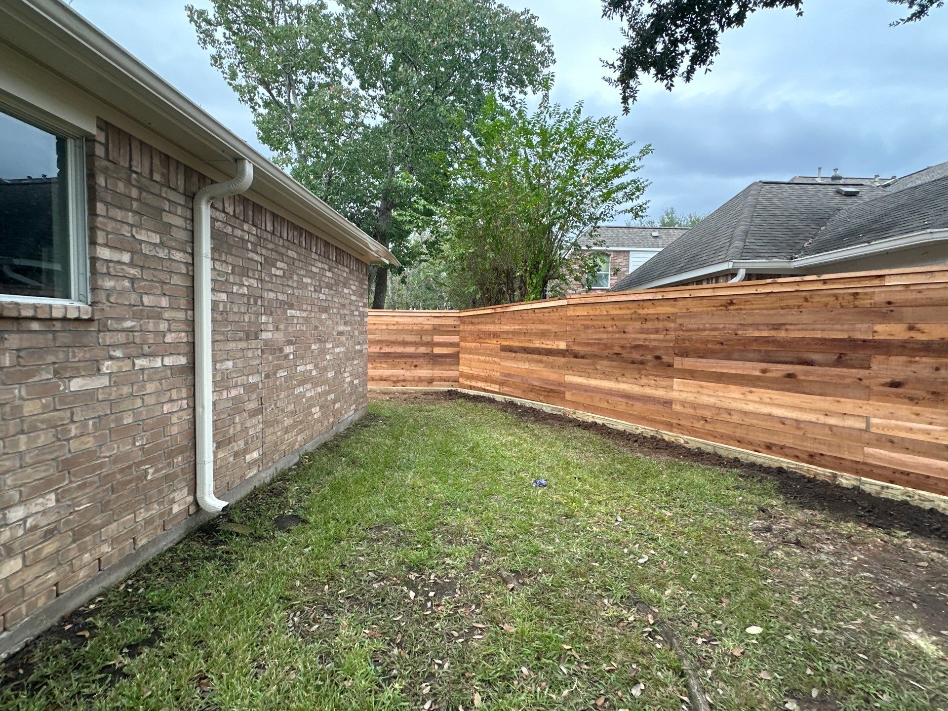 Fence Installation using Premium horizontal WRC by Tim's Fences