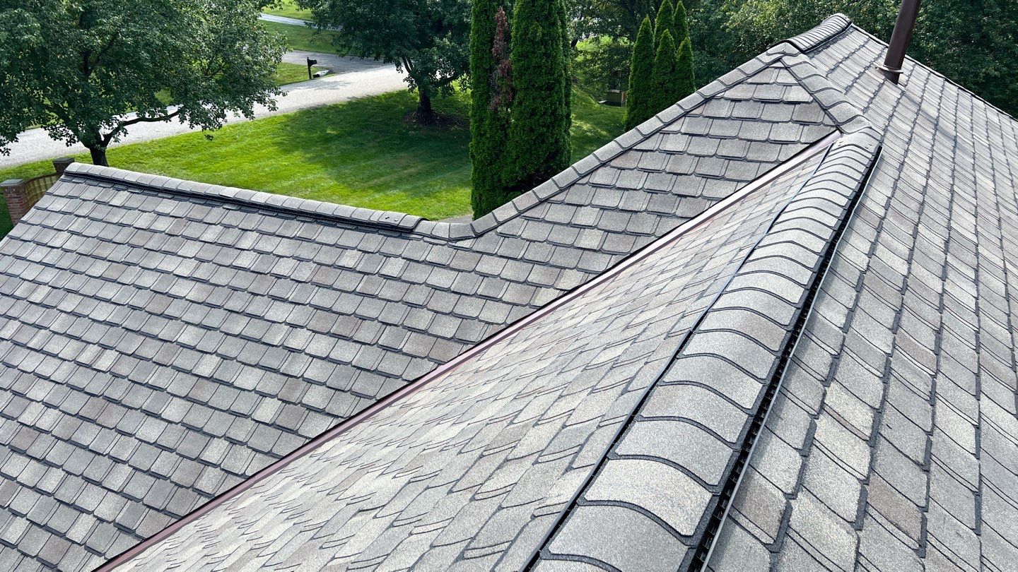 Roof Replacement using Certainteed Grand Manor Shingles by American Home Contractors