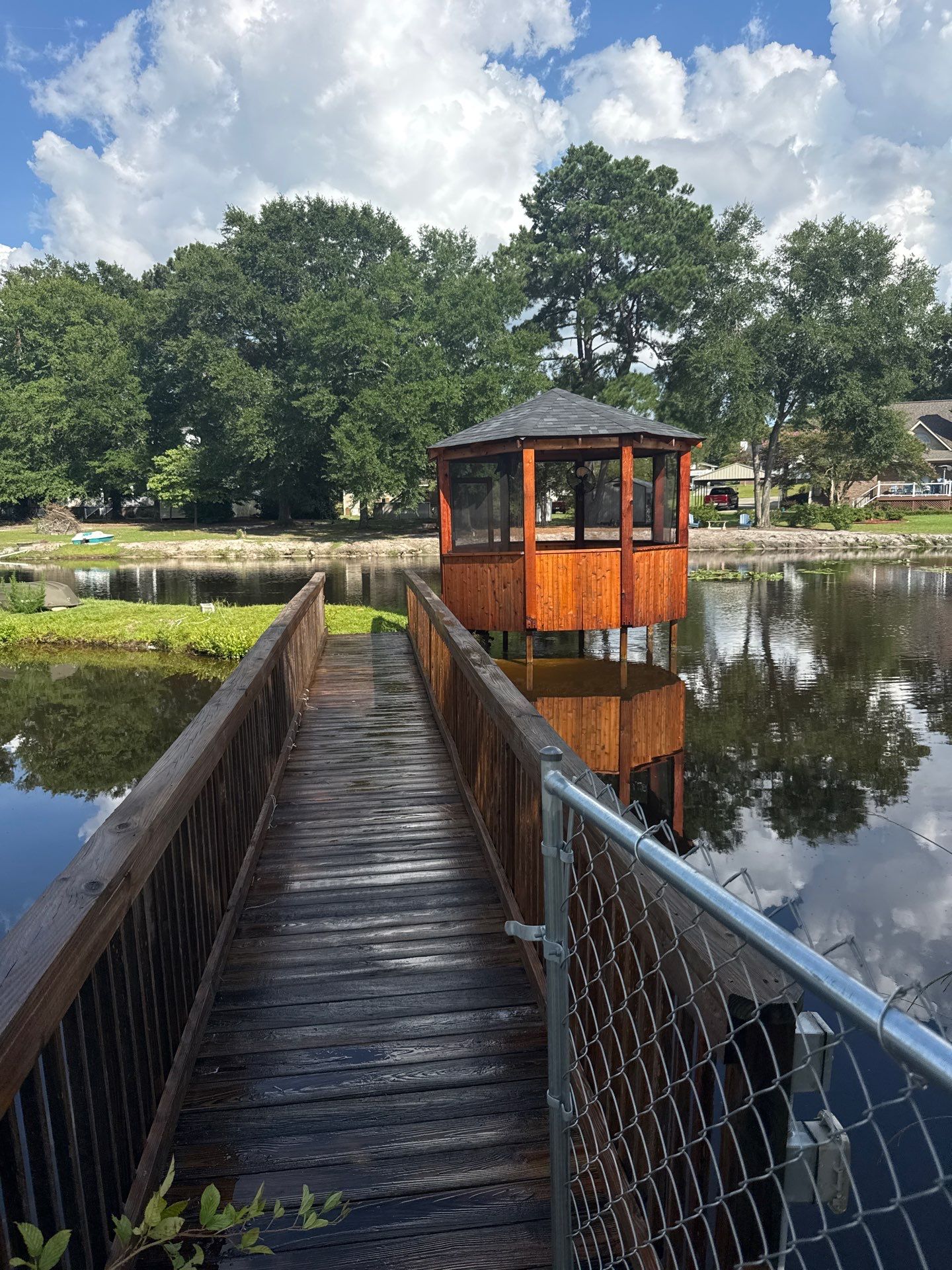 Wood Dock using Wood Sealant by DuraSeal