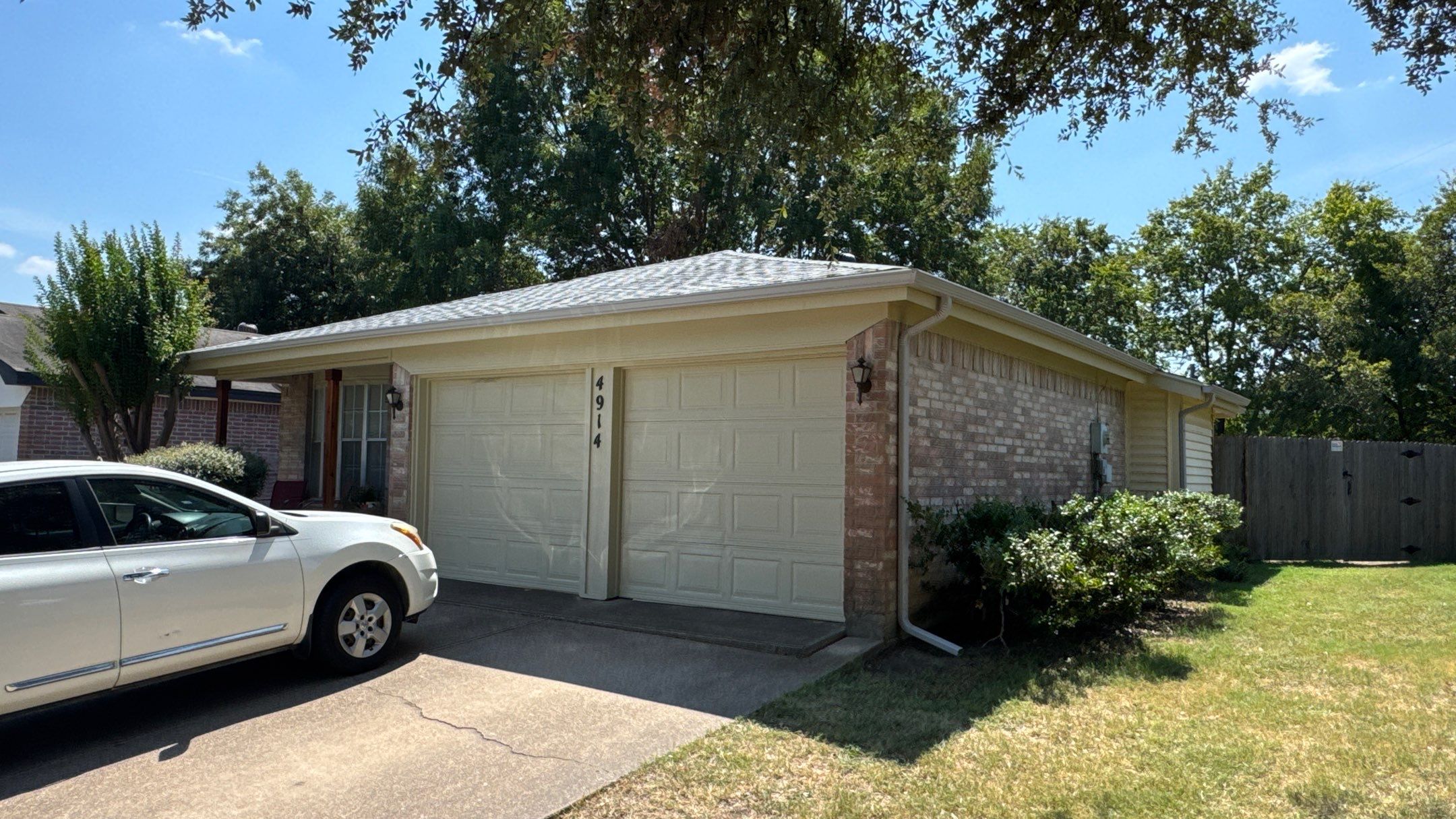 Residential Roof Replacement using ATLAS Signature Select Roof System by Harvey Roofing & Construction