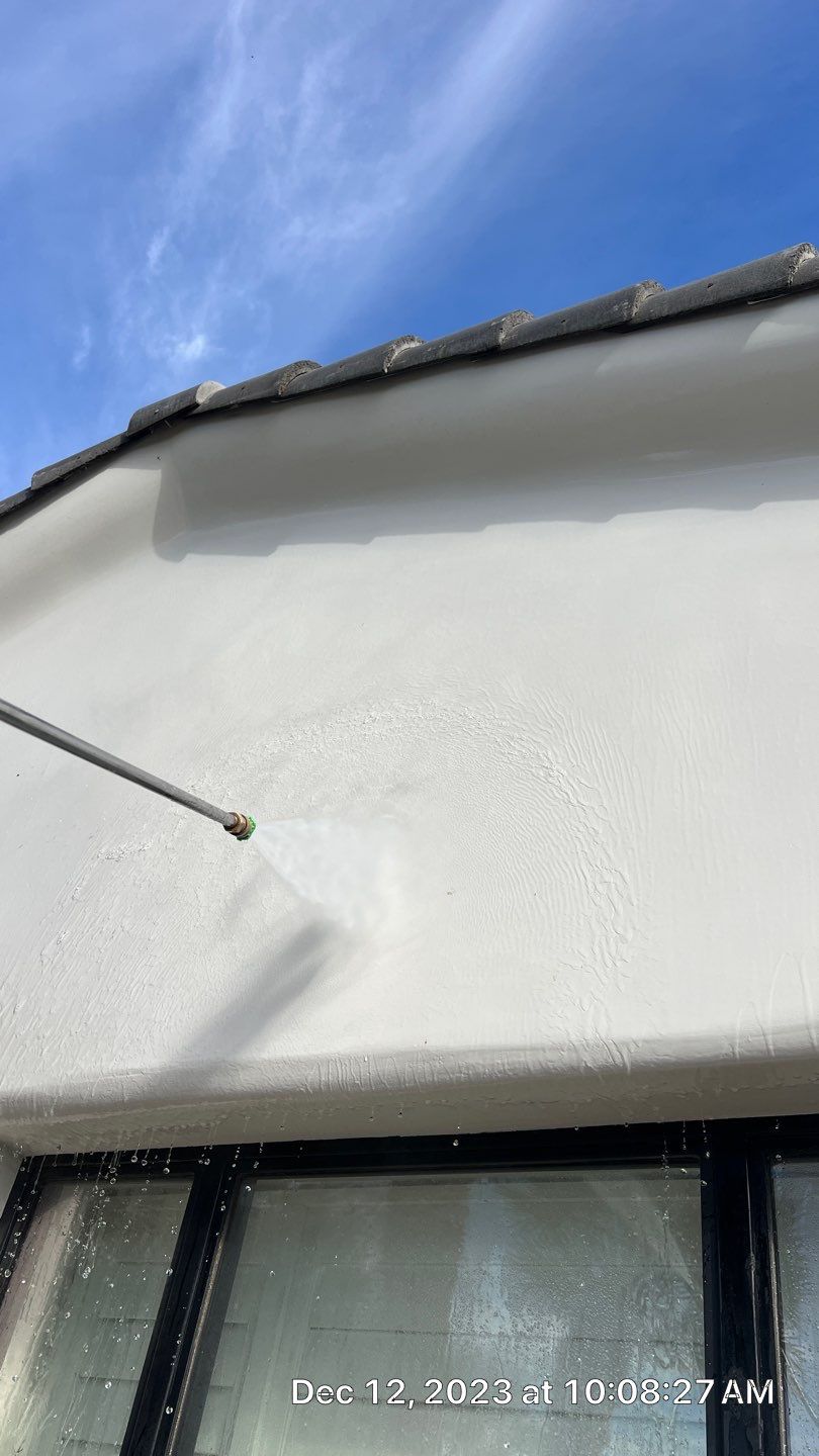 Exterior Painting - Paradise Valley by Crash of Rhinos Painting & Garage Floors
