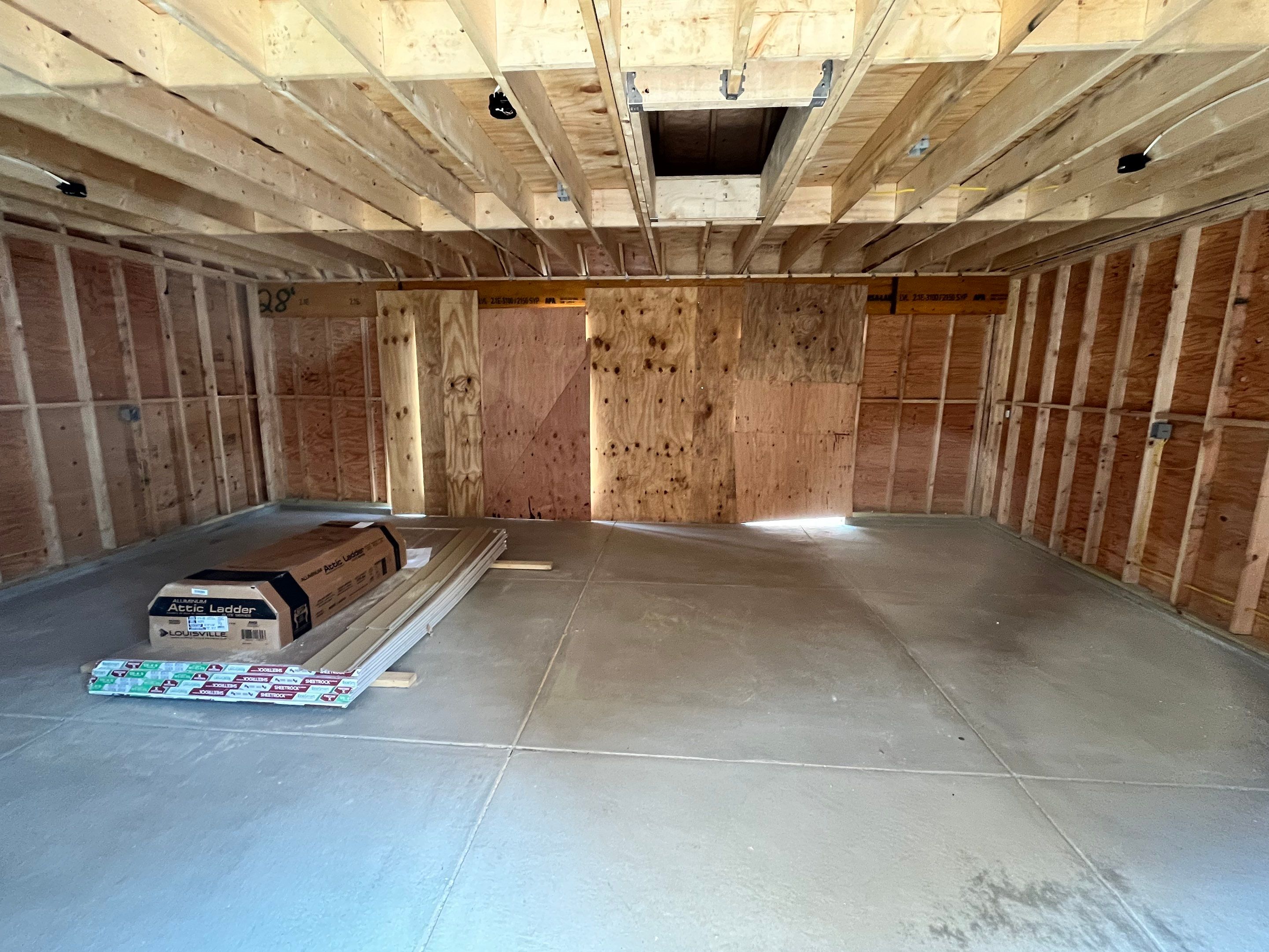 Garage by Ivy Lea Construction