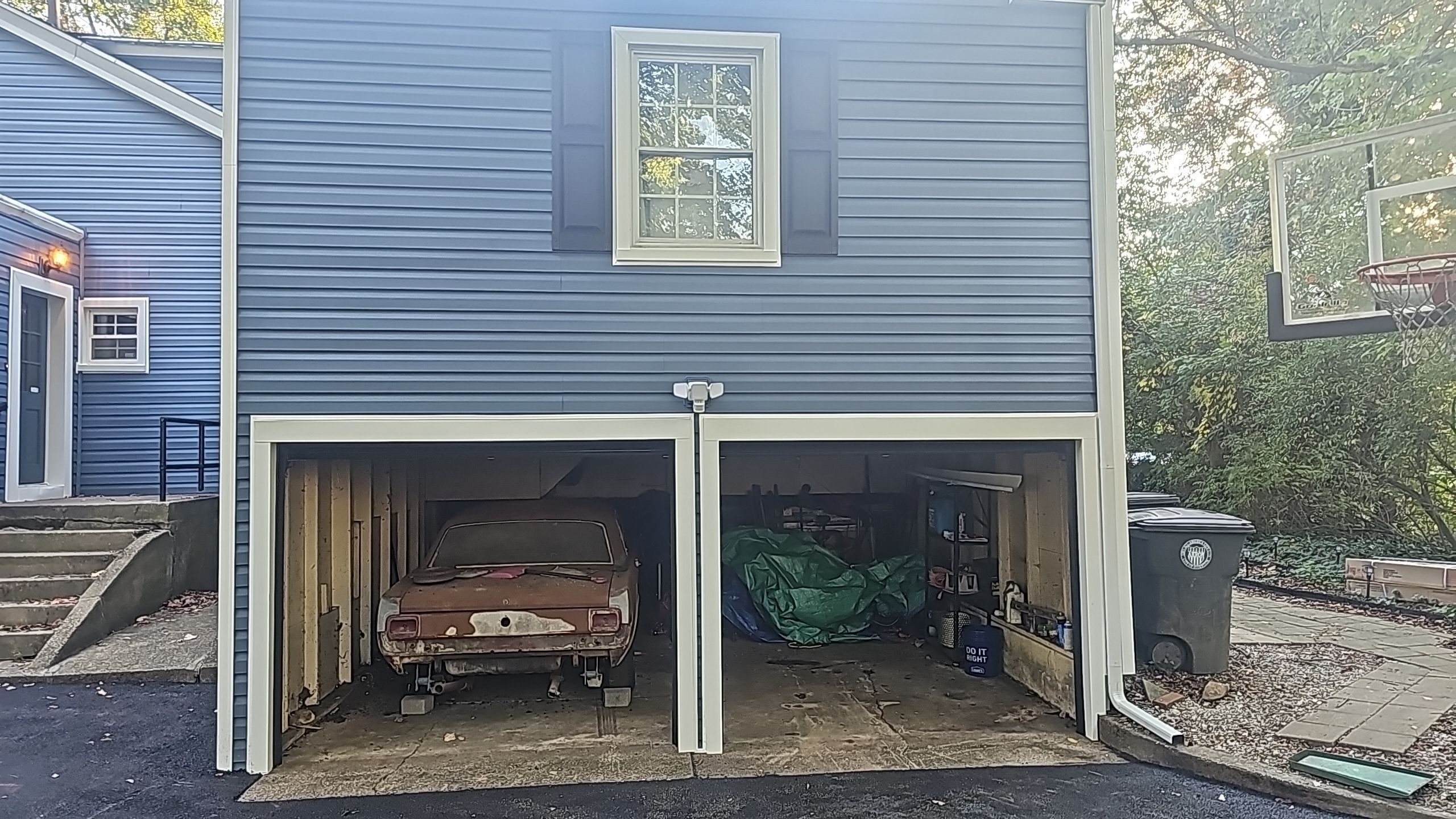 Norandex Cedar Knolls, Color: Jamestown Blue by Eagle Eye Roofing