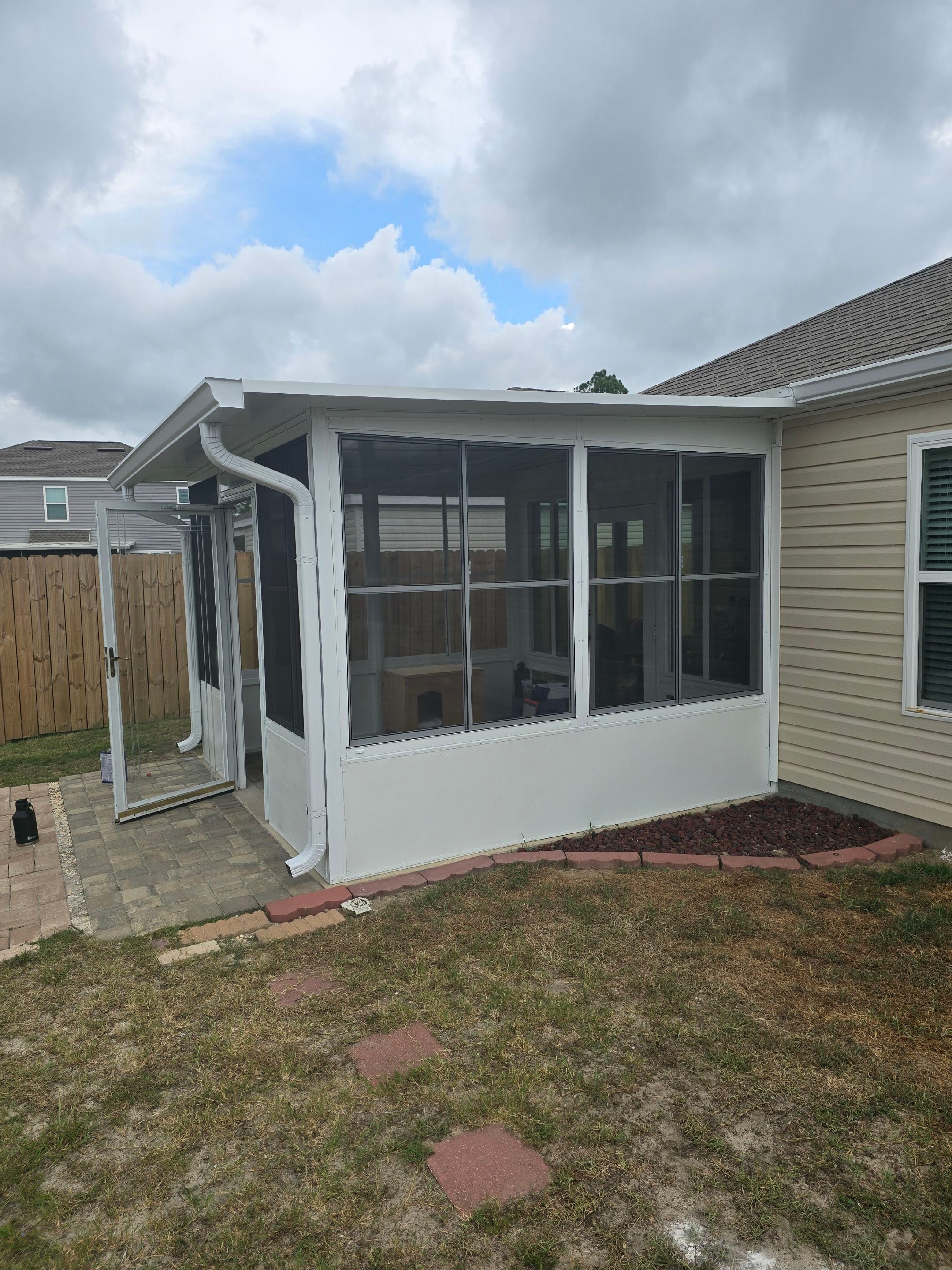 Screen Room using Colorbeam by Titan Sunrooms