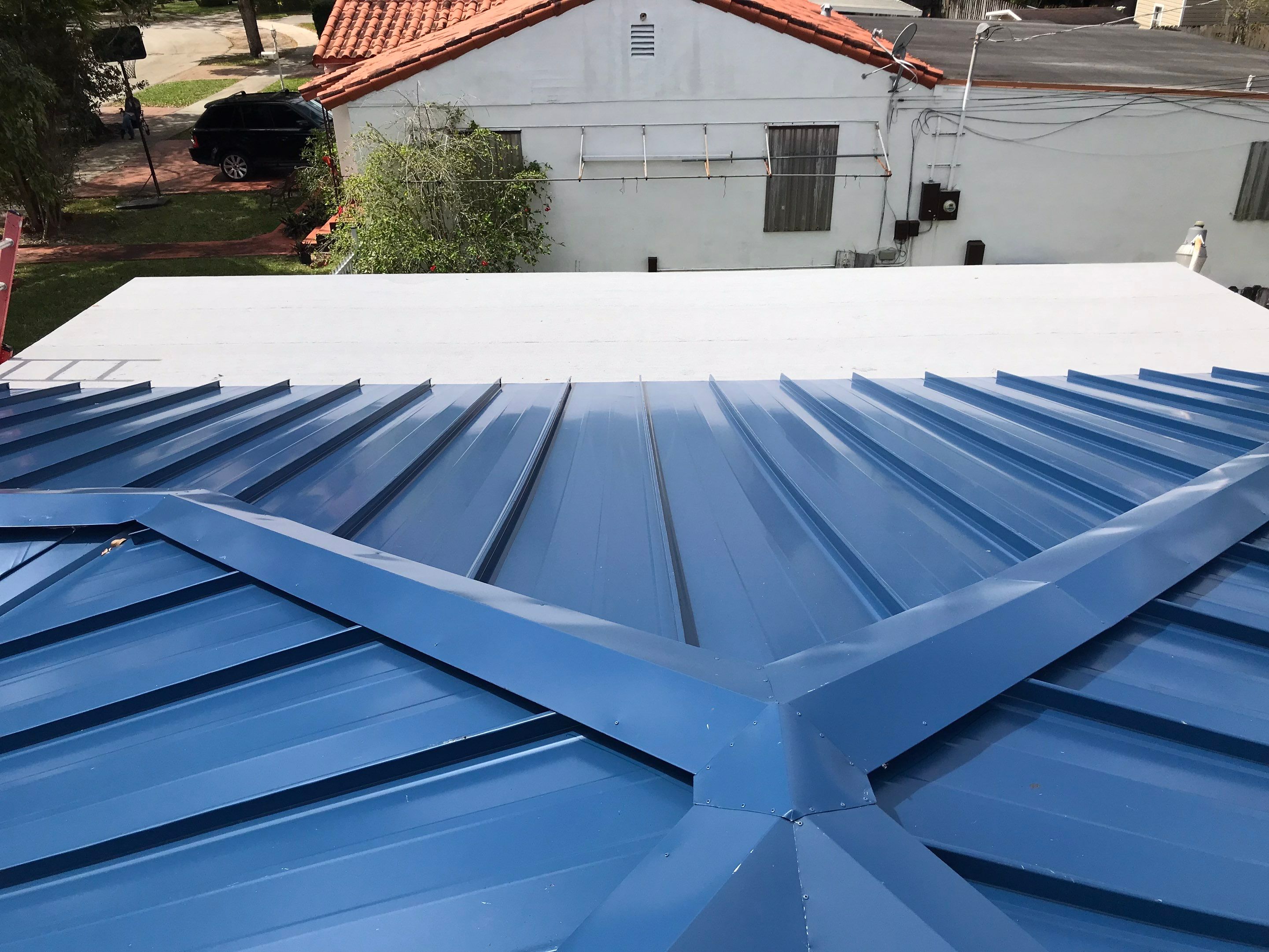 Metal Roof - Galvalume Regal Blue by Istueta Roofing