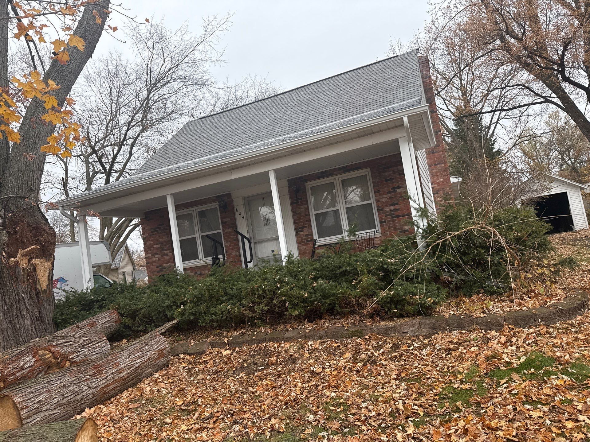 Lansing by Sunrise Seamless