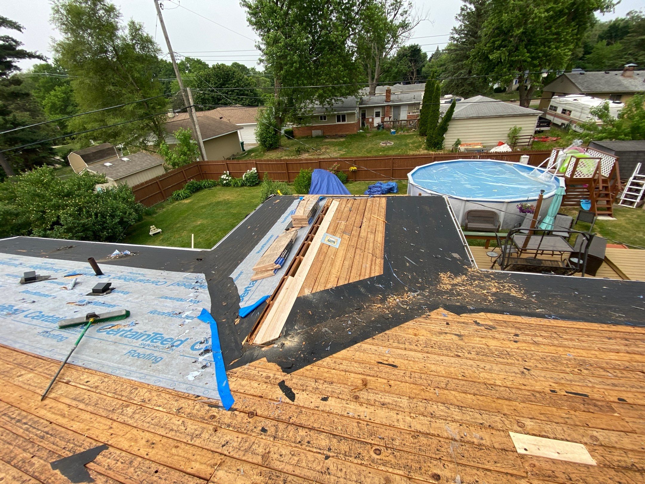 Roof Replacement using CertainTeed Landmark by 180 Contractors