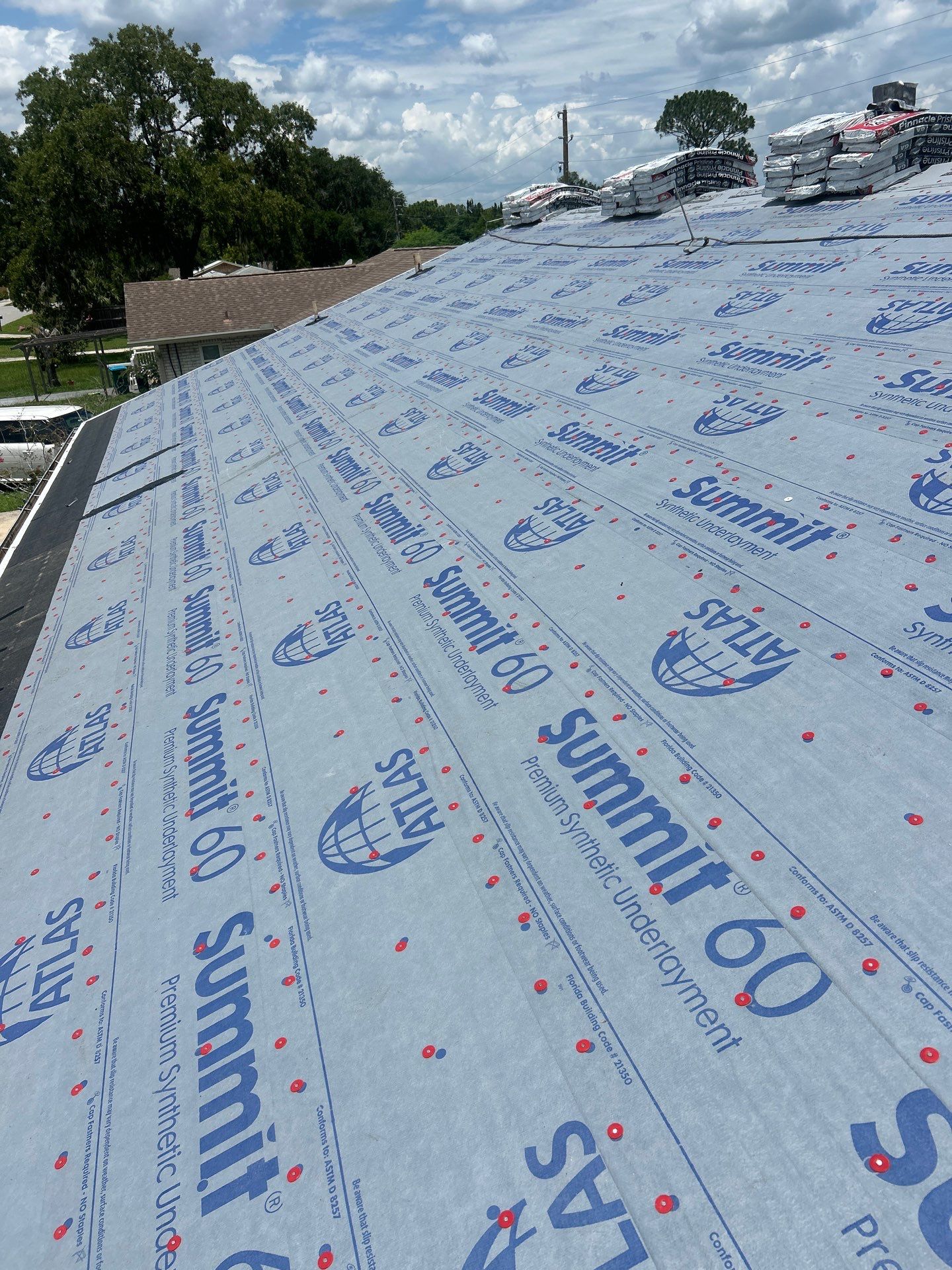 Residential Roof Installation With Atlas Pinnacle Pristine Shingles in Ocala by Pinnacle Roofing Group
